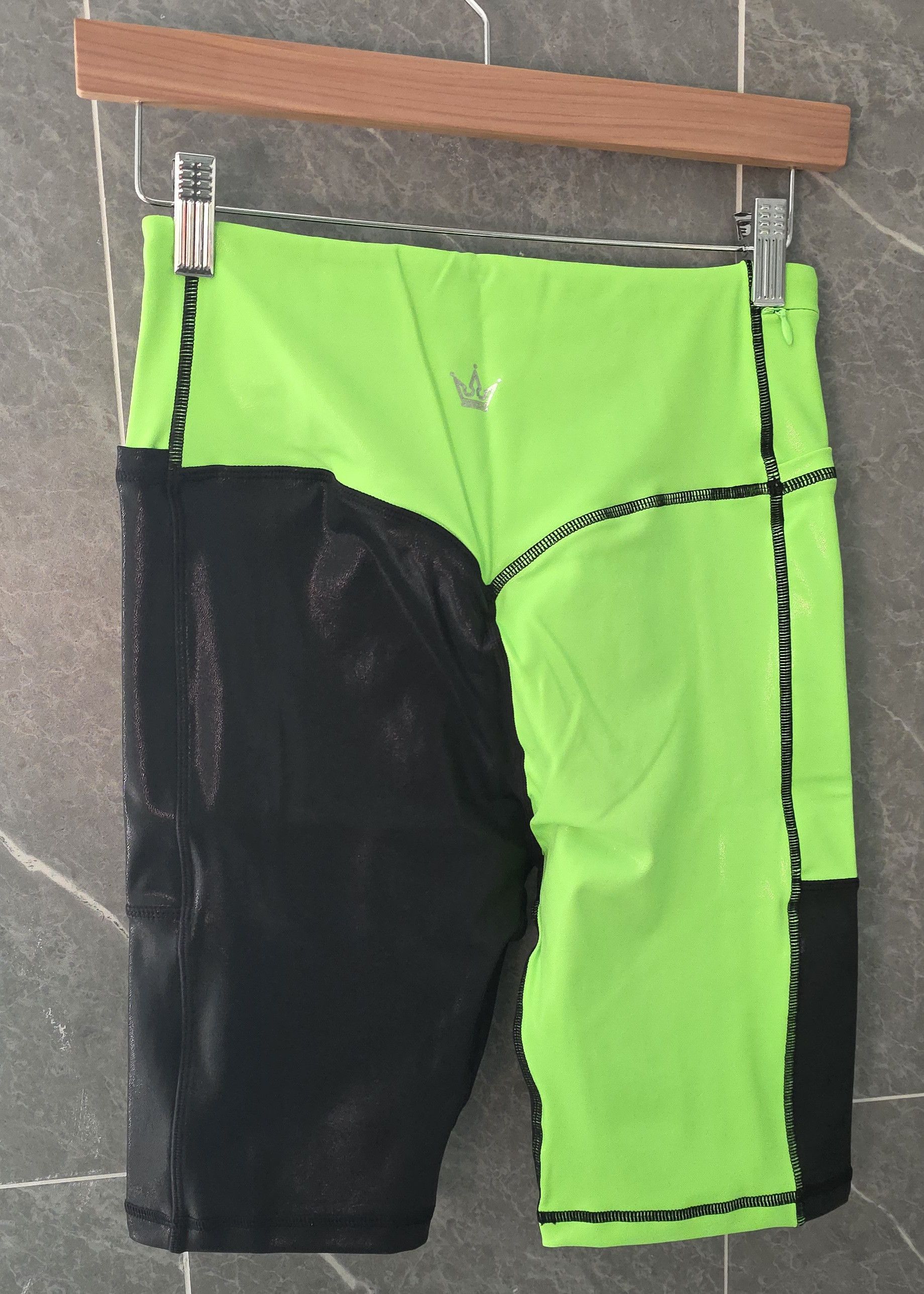 Other NWT Crowned Athletics Hergo Biker Shorts Medium Size 30" / US 8 / IT 44 - 2 Thumbnail