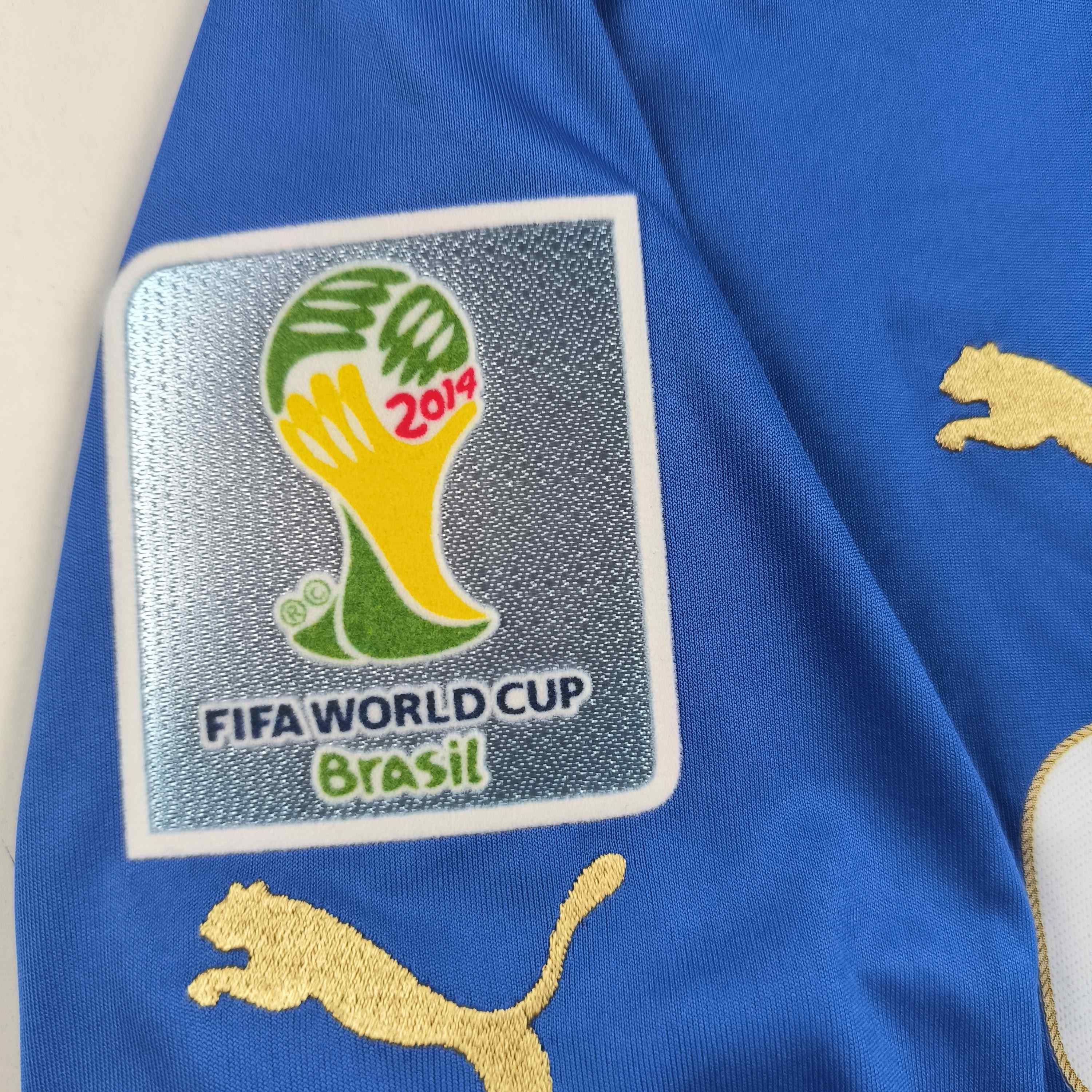 Puma Italy 2014-16 Puma home Mario Balotelli football jersey S Size US S / EU 44-46 / 1 - 5 Thumbnail