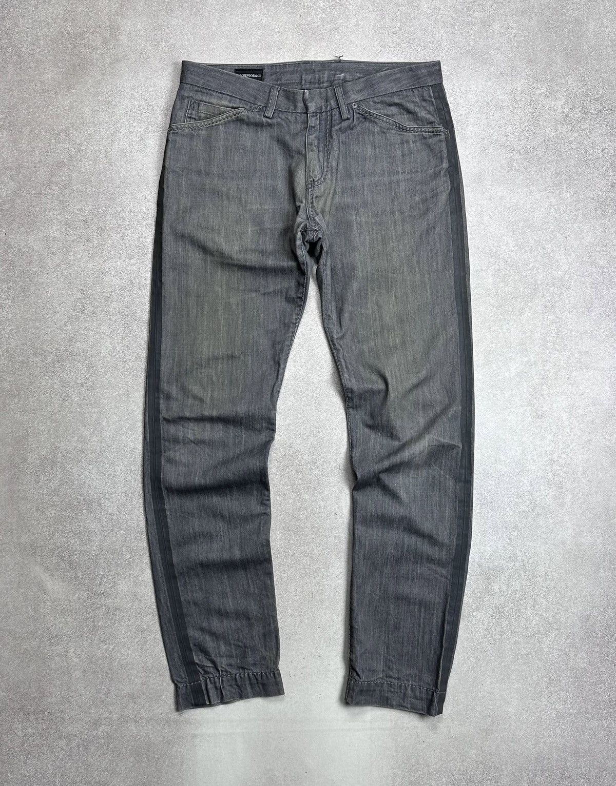 Armani Vintage Armani Metal Logo Baggy Jeans Rare 33 Size US 33 - 2 Thumbnail