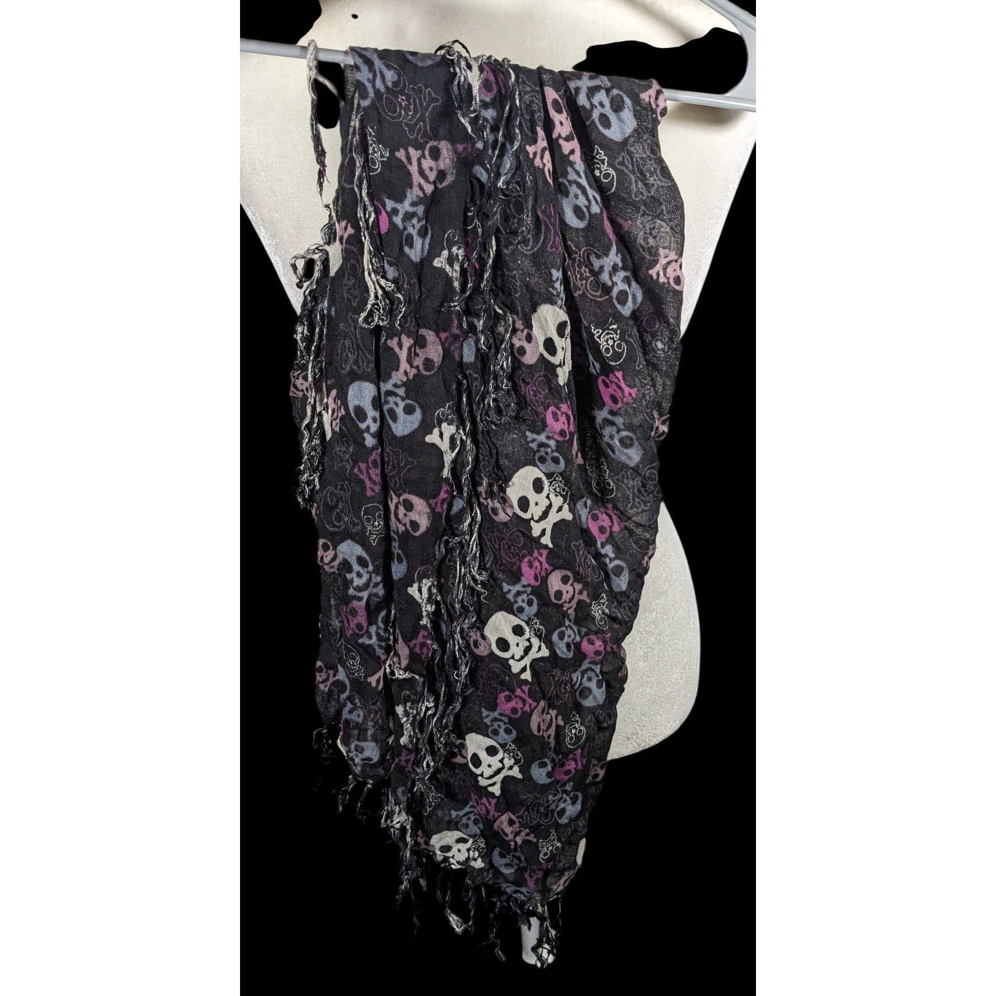 Other Gothic Y2K Skull And Crossbone Lightweight Scarf With Fringe Size ONE SIZE - 4 Thumbnail