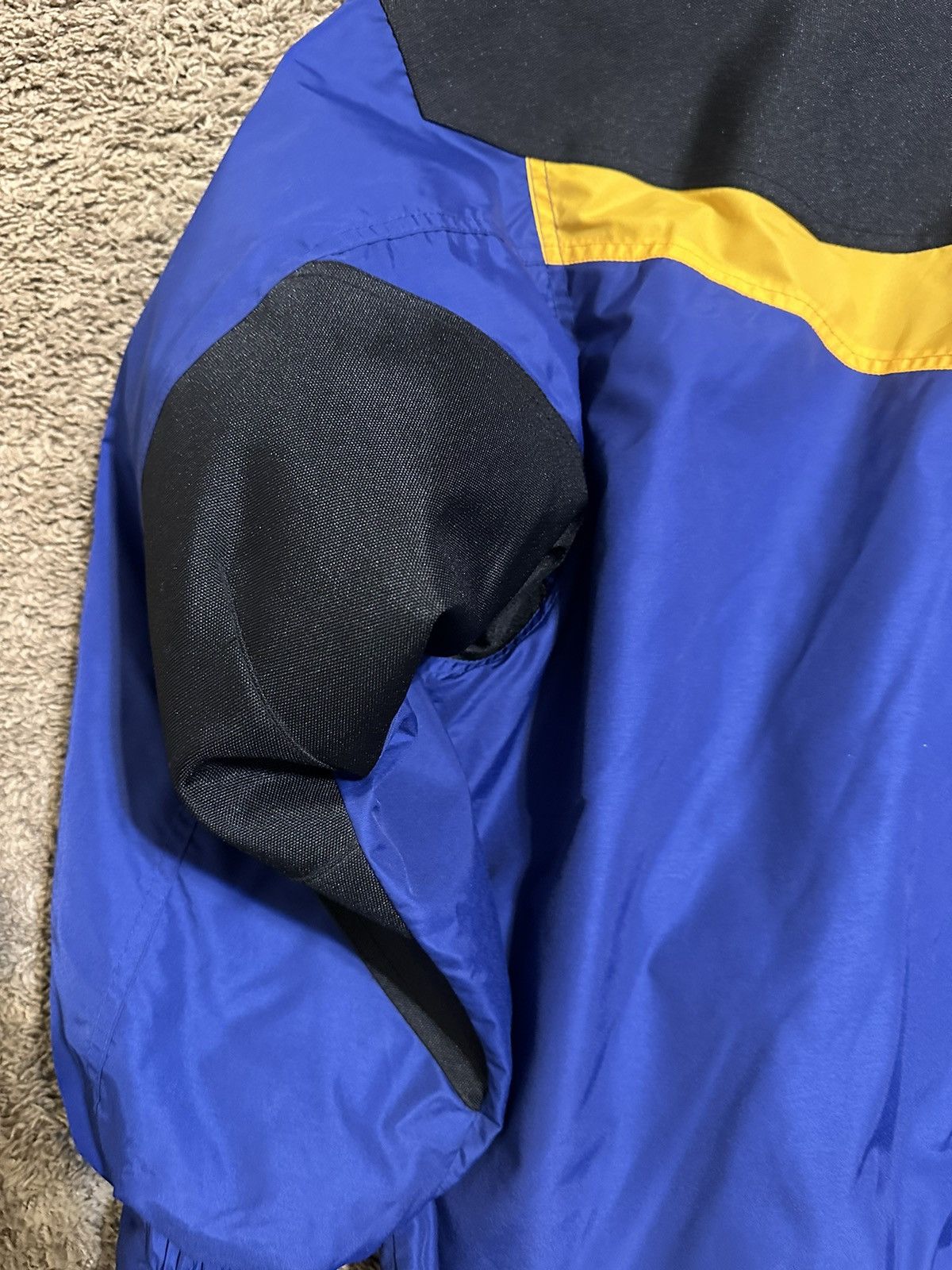 Columbia × Vintage Vintage Columbia puffer “yellow & blue” coat 90s size large Size US L / EU 52-54 / 3 - 10 Thumbnail