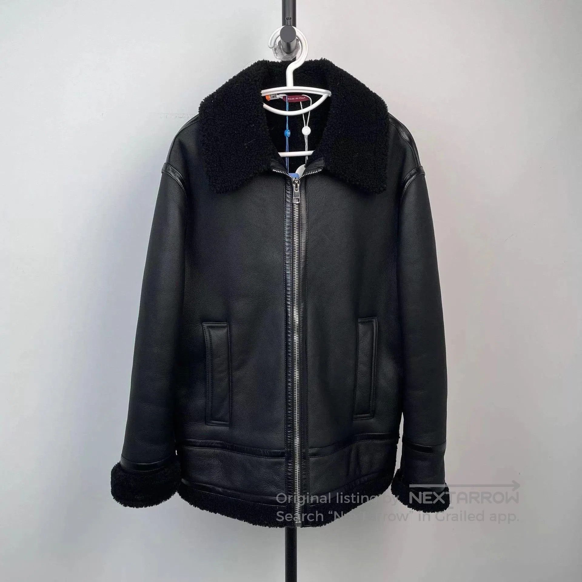 Gucci Black Leather Jacket with Shearling Collar. Size US S / EU 44-46 / 1 - 1 Thumbnail