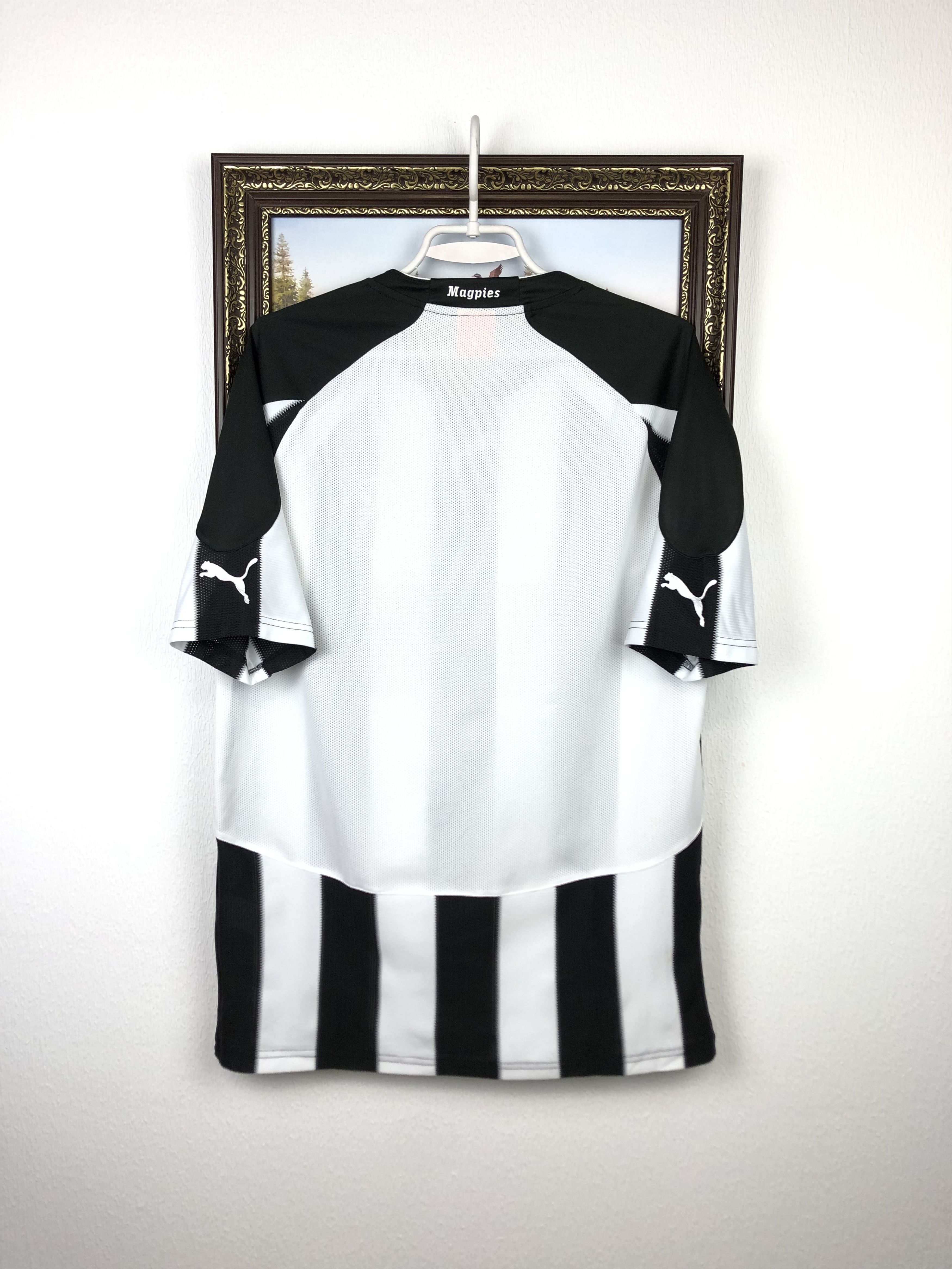 Puma Newcastle United football shirt 2010 Soccer Jersey Trikot Size US M / EU 48-50 / 2 - 9 Thumbnail