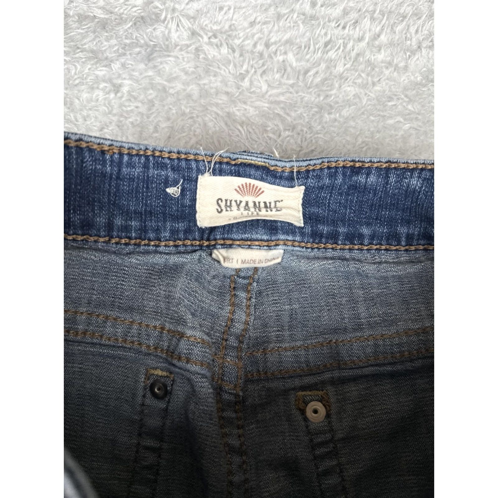 Vintage Shyanne Jeans Womens Bootcut Denim Blue 25x28 Stretch Embroidered Pockets Logo Cowboy Women Bootscut Jeans Size 42" / US 20 - 6 Thumbnail