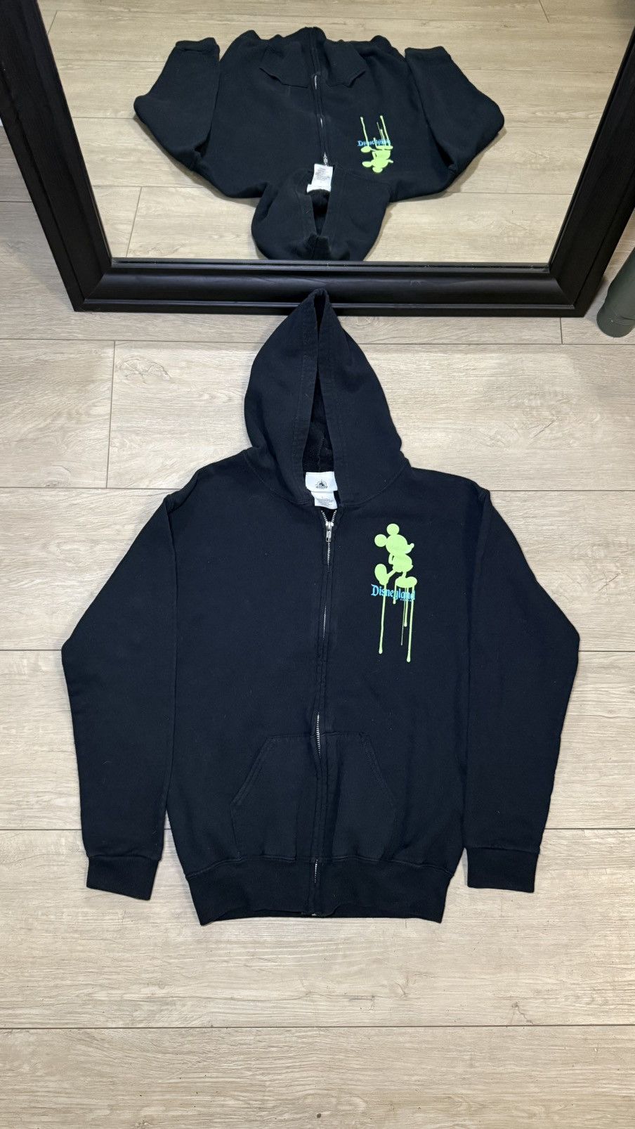 Disney Vintage / Y2K Disney Parks 4 Parks Neon Mickey Zip Up Hoodie Size L / US 10 / IT 46 - 2 Thumbnail