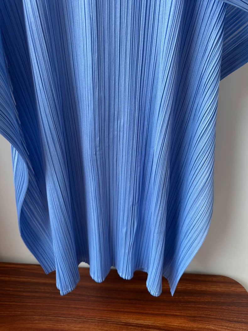 Issey Miyake Issey Miyake size:2 Sky-blue pleated dress Size XS / US 0-2 / IT 36-38 - 4 Thumbnail