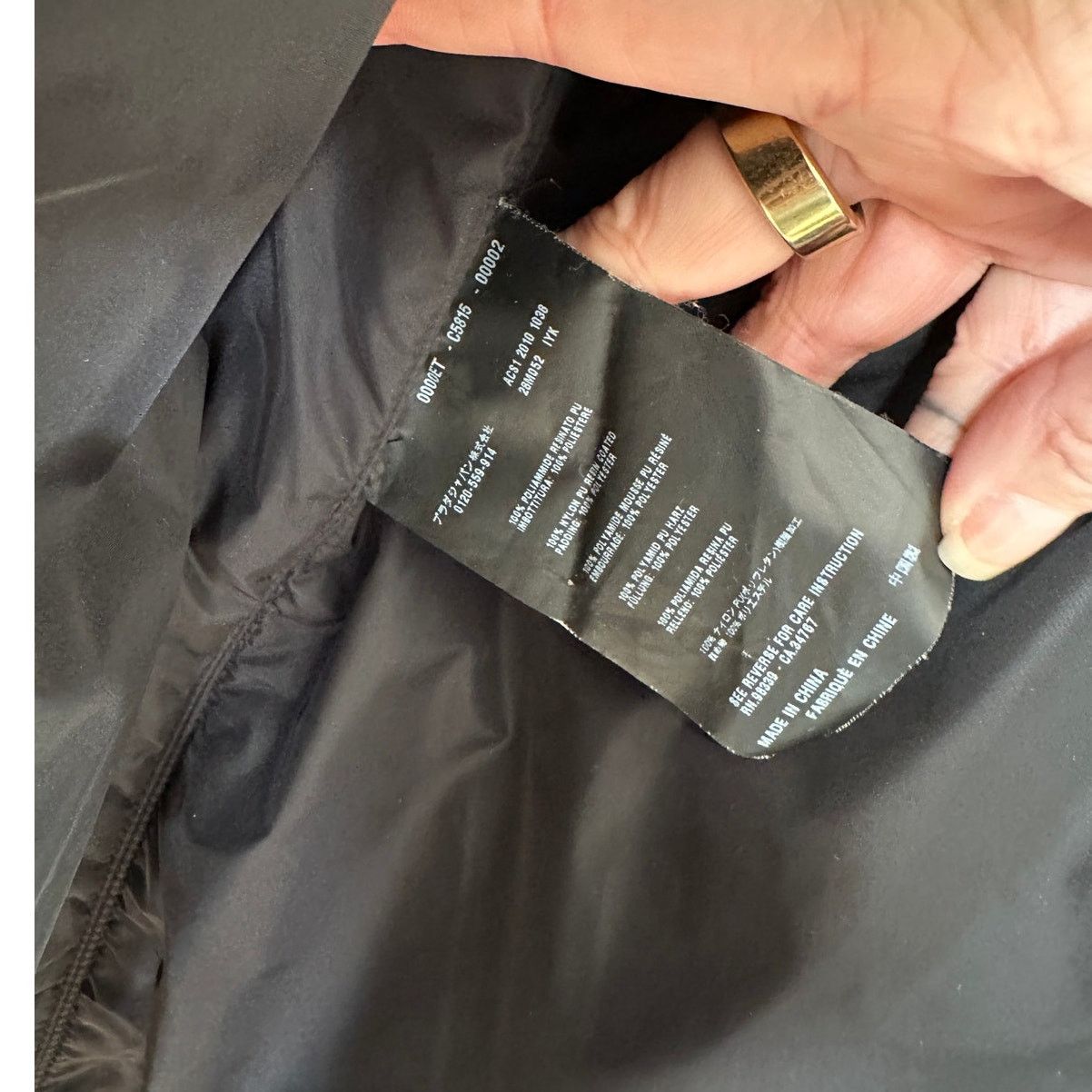 Prada Prada Black Polyester Hooded Long Line Rain Jacket 42 / L Size US L / EU 52-54 / 3 - 9 Thumbnail