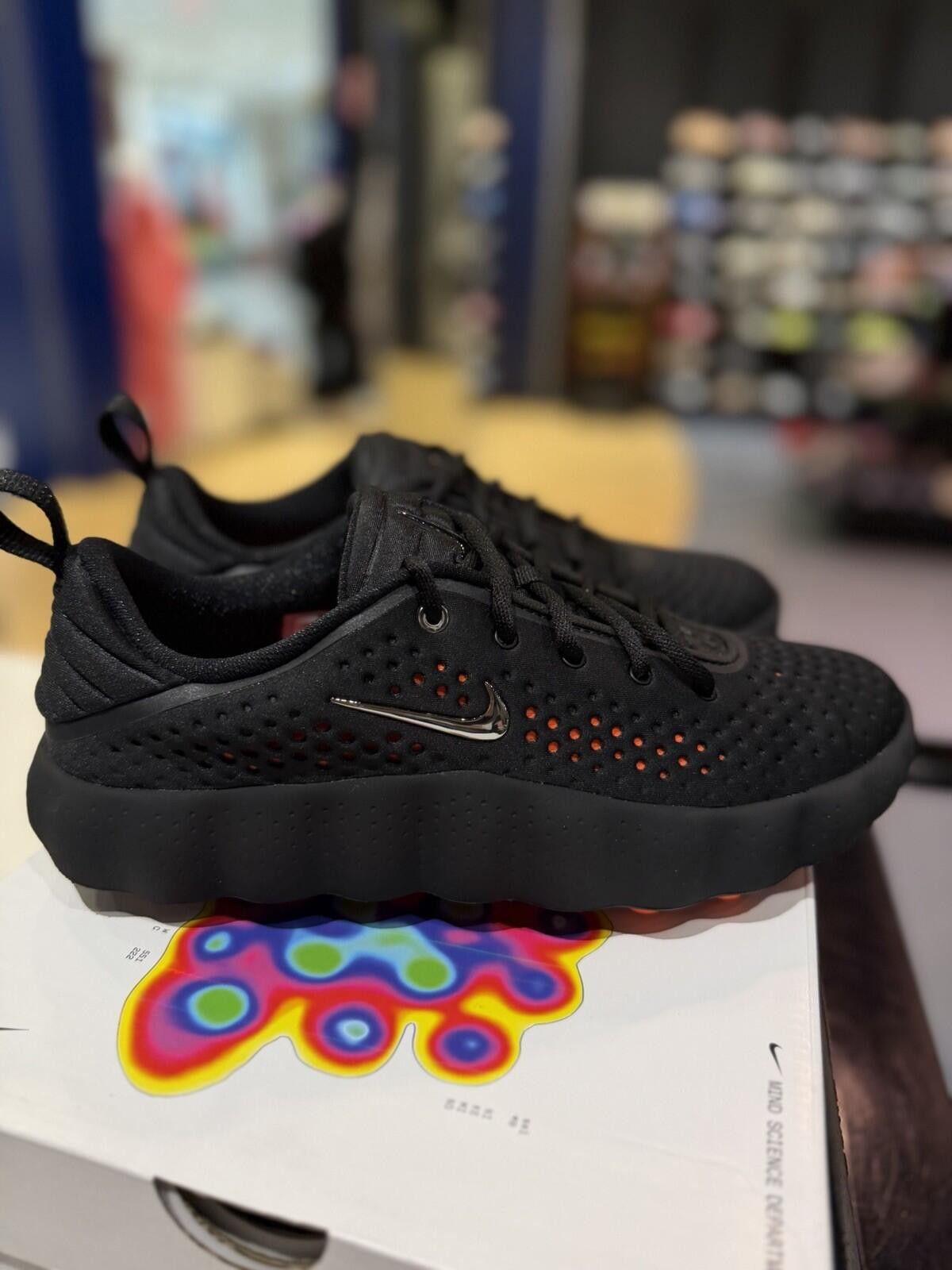 Nike Size 10W Nike Mind 002 Black Chrome Hyper Crimson HQ4310-001 Size US 10 / IT 40 - 6 Thumbnail