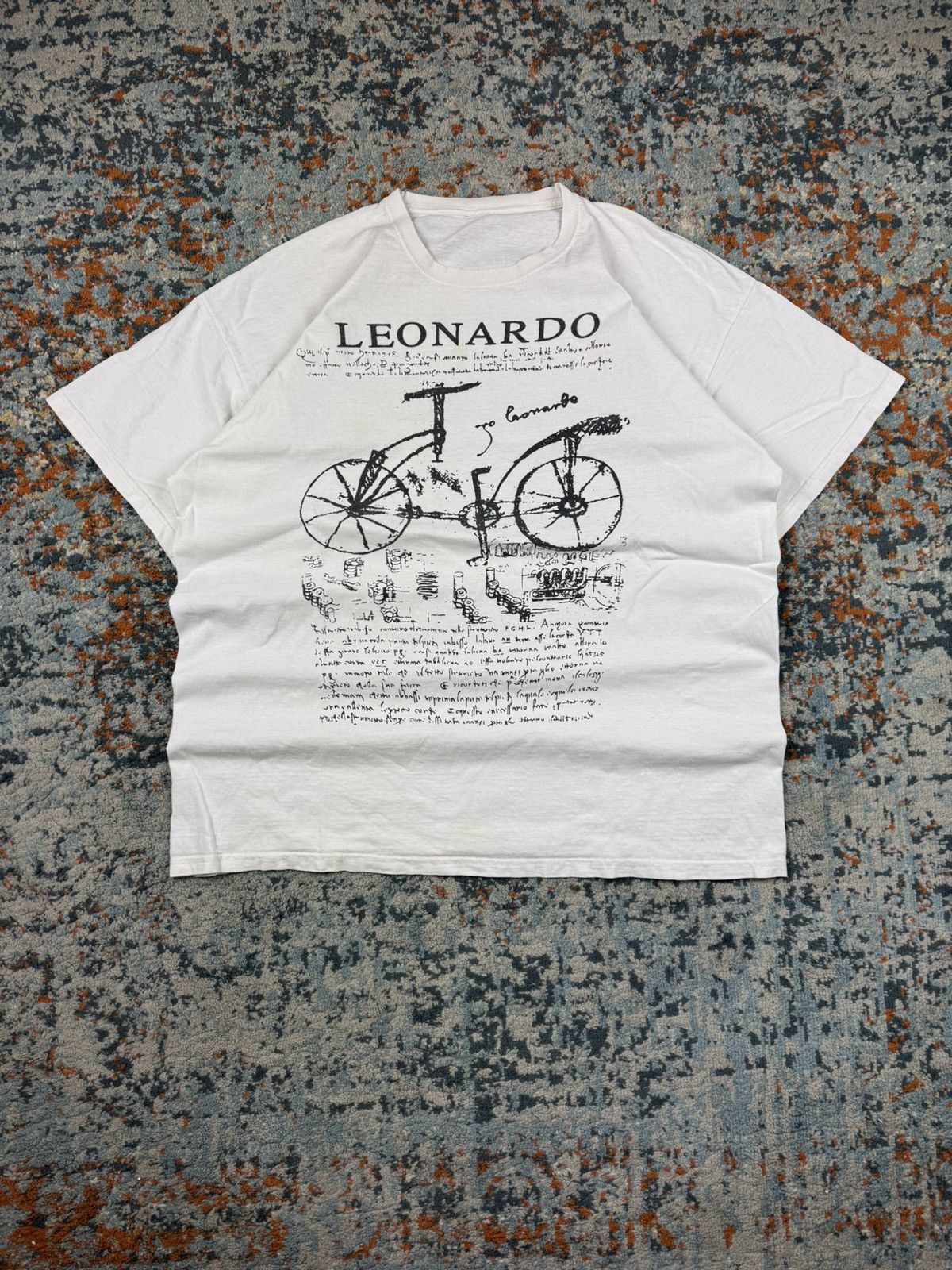Vintage Vintage 00s Leonardo Da Vinci bicycle artwork graphic tee Size US XL / EU 56 / 4 - 1 Thumbnail