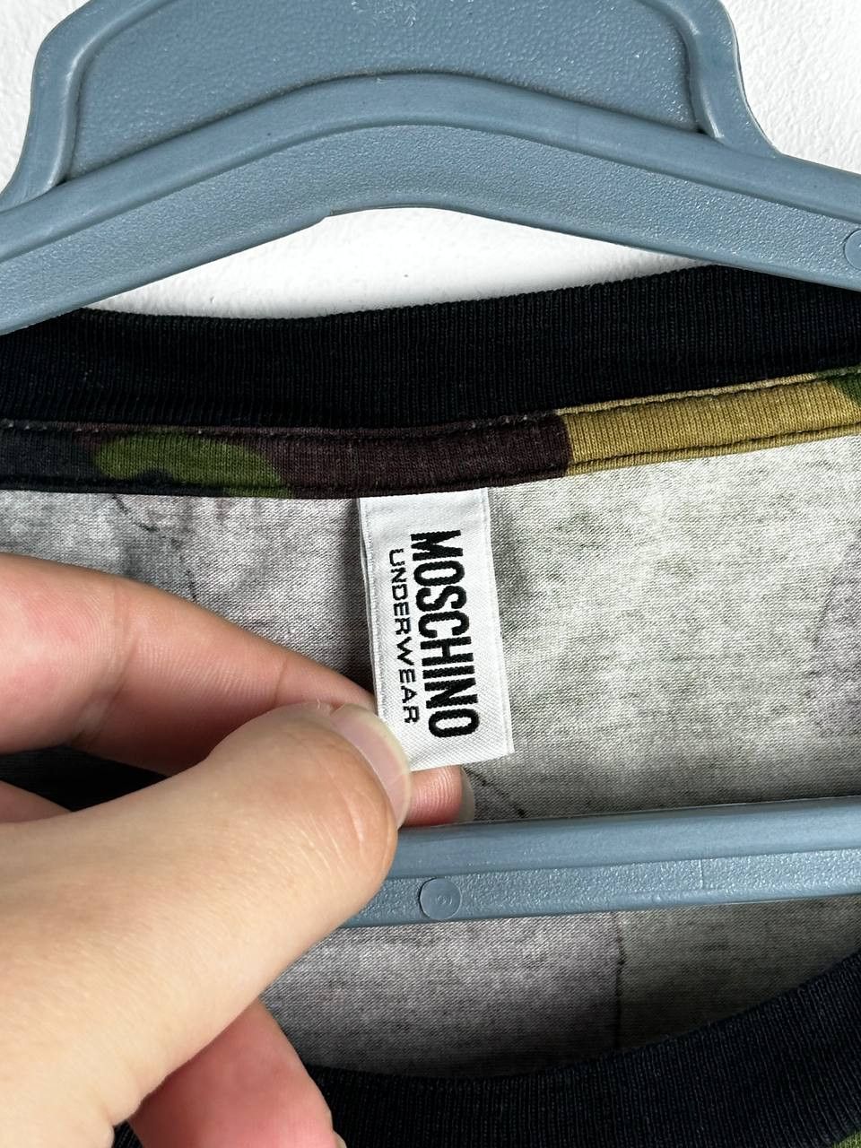 Moschino × Vintage Moschino Underwear Camo T-Shirt Size XL Size US XL / EU 56 / 4 - 5 Thumbnail