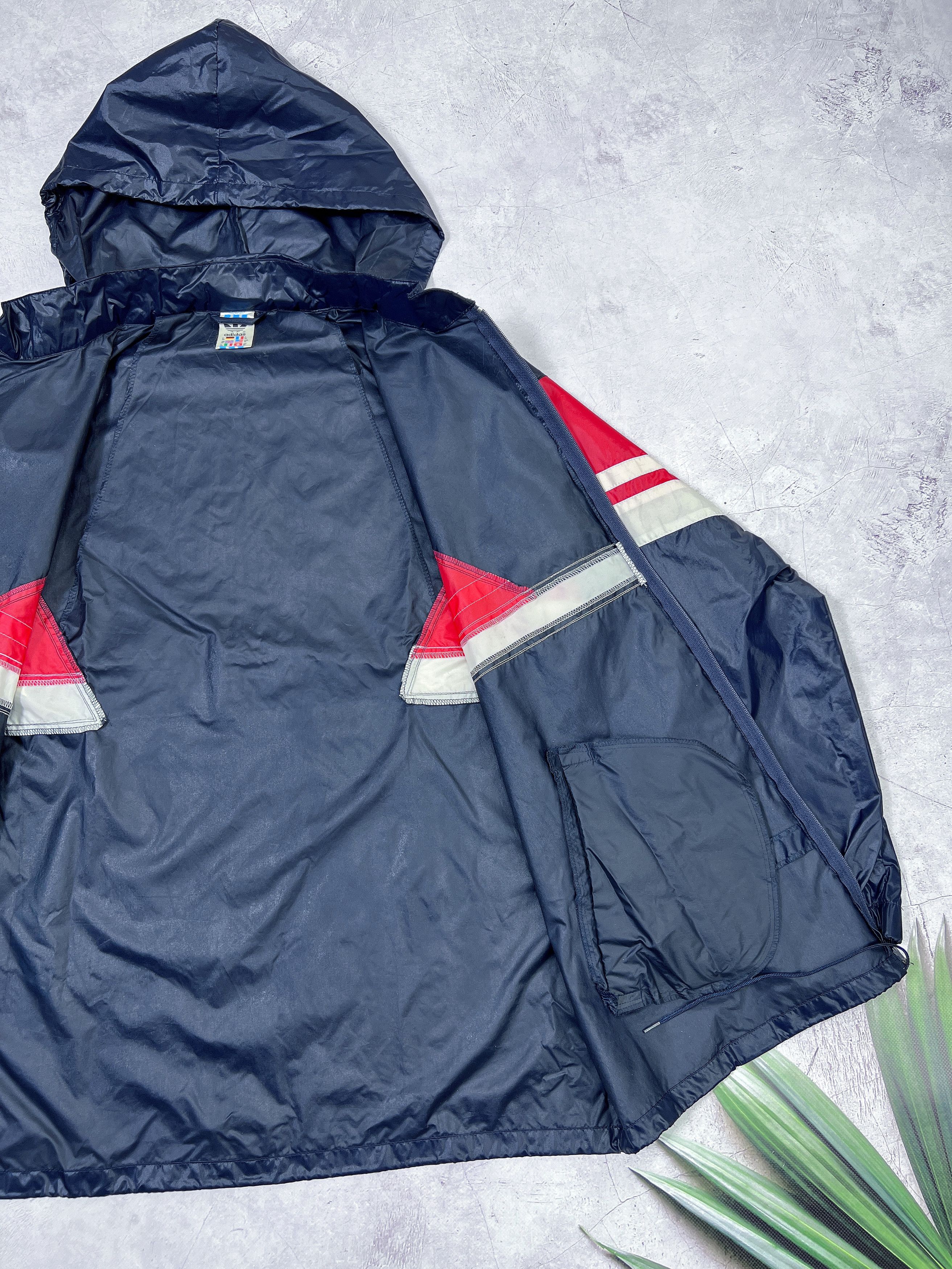 Adidas × Vintage Vintage Adidas Light Jacket Nylon Navy Blue & Red Size US M / EU 48-50 / 2 - 13 Thumbnail