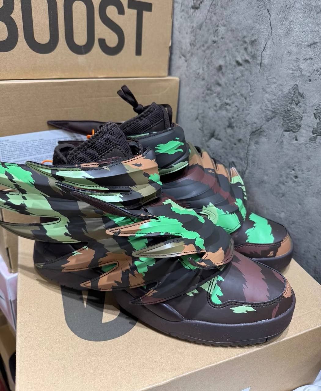 Jeremy Scott Adidas Jeremy Scott Wings 3.0 Wings sneakers Size US 9.5 / EU 42-43 - 3 Thumbnail