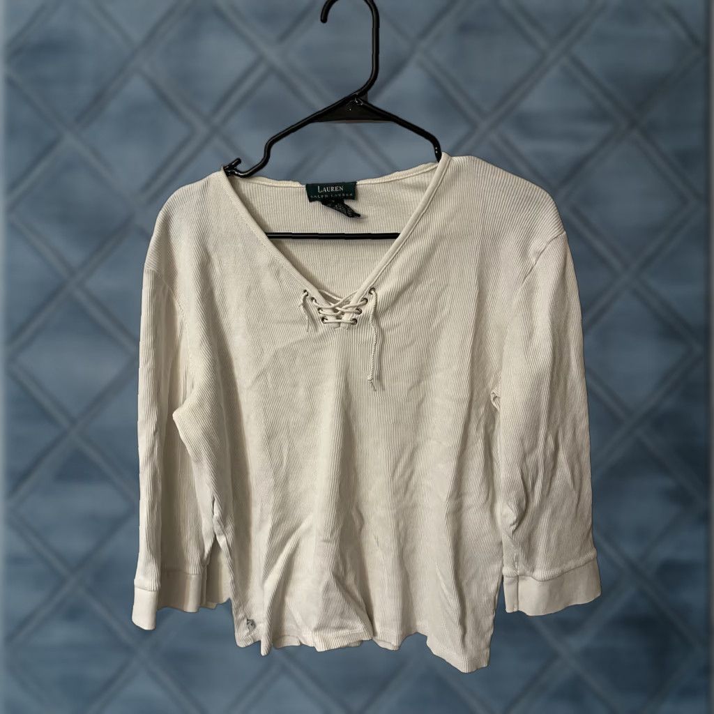 Ralph Lauren VINTAGE Ralph Lauren Women's Long Sleeve Ribbed T-Shirt XL White Lace Up V-Neck Cotton Top Size XL / US 12-14 / IT 48-50 - 1 Thumbnail