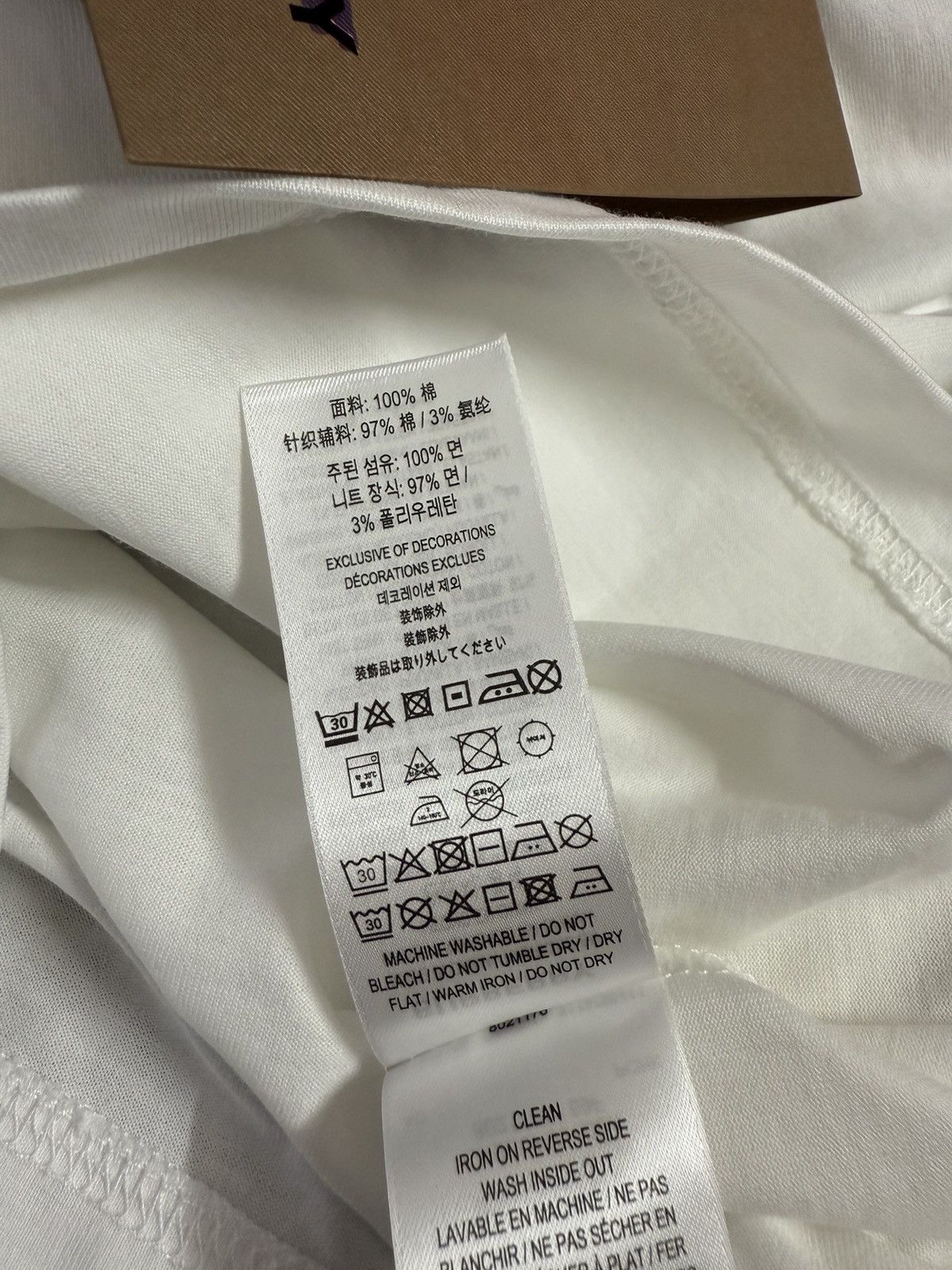 Burberry Burberry london newtg Size US M / EU 48-50 / 2 - 7 Thumbnail