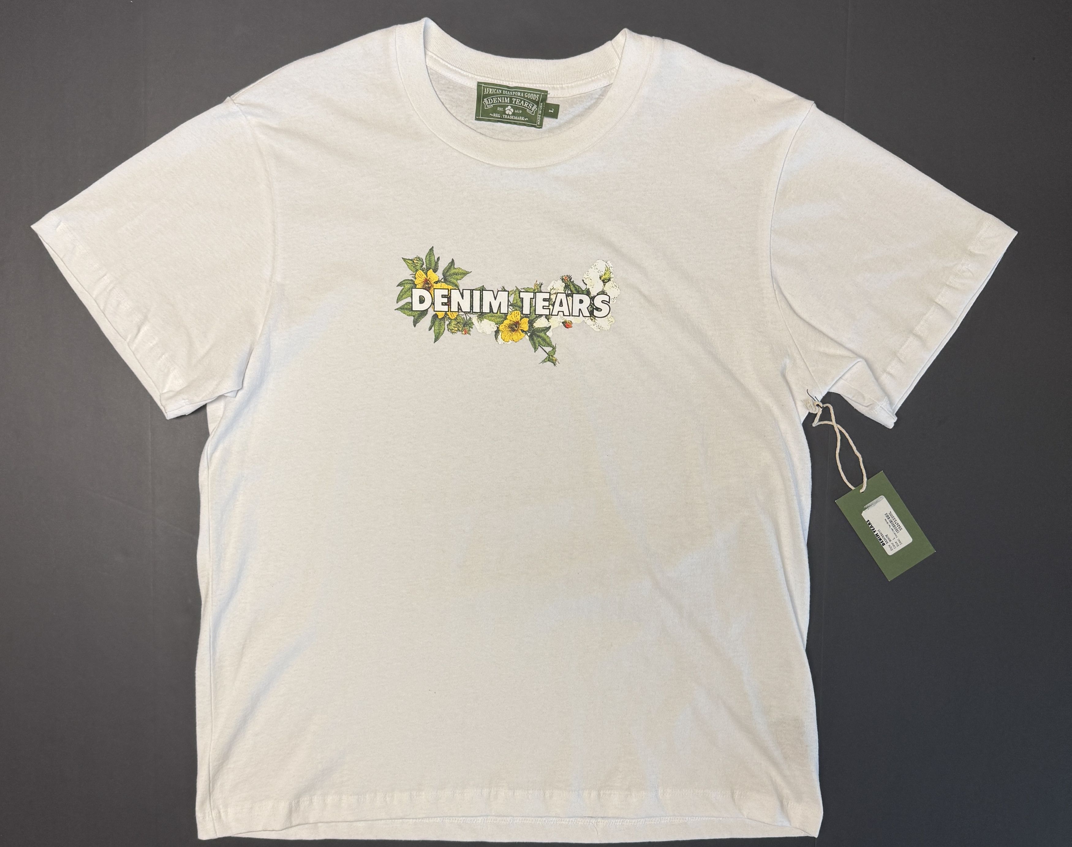 DENIM TEARS Denim Tears Floral Logo Tee White Size US L / EU 52-54 / 3 - 1 Thumbnail