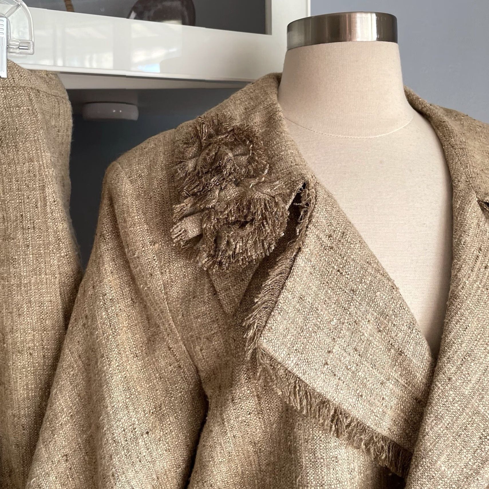 Vintage AZADEH San Francisco Tweed Jacket & Pleated Skirt Suit 2 pc Fringe Size XL 12 Women's Wool Blend Beige Tw​eed Skirt Suit Women Mens Size 40" / US 18 - 3 Thumbnail