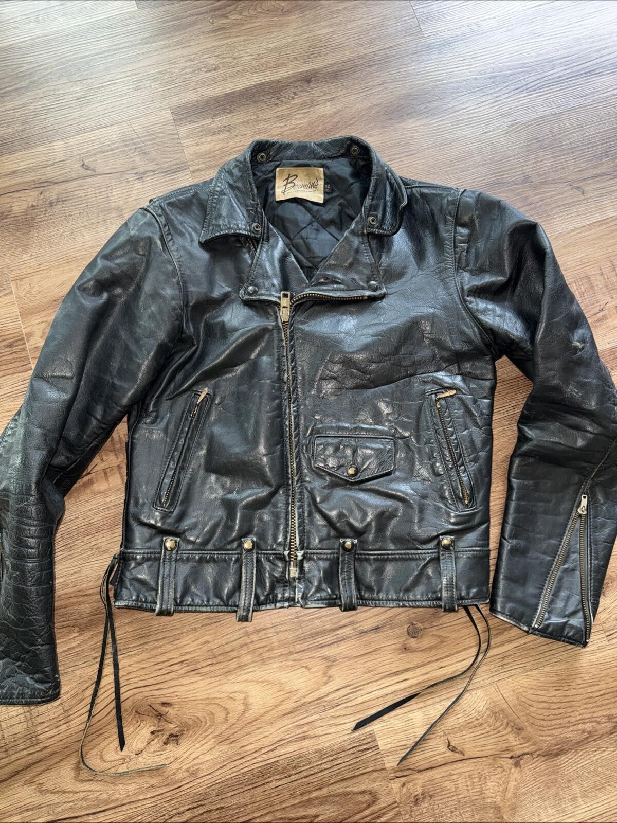 Other 1980’ VINTAGE Berman’s Black Leather Biker Jacket Men’s s 42 Size US M / EU 48-50 / 2 - 1 Thumbnail