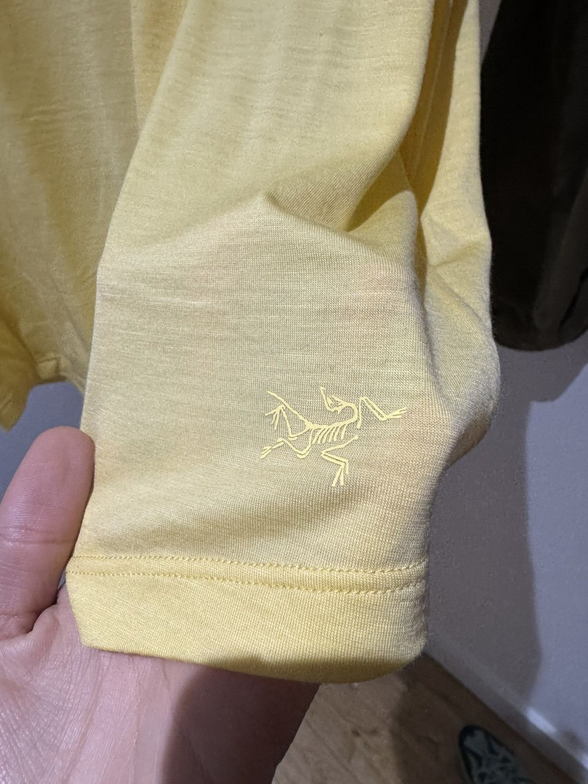 Arc'teryx Arcteryx Lana crew SS Women Tee shirt with sporty cutting Size L / US 10 / IT 46 - 8 Thumbnail