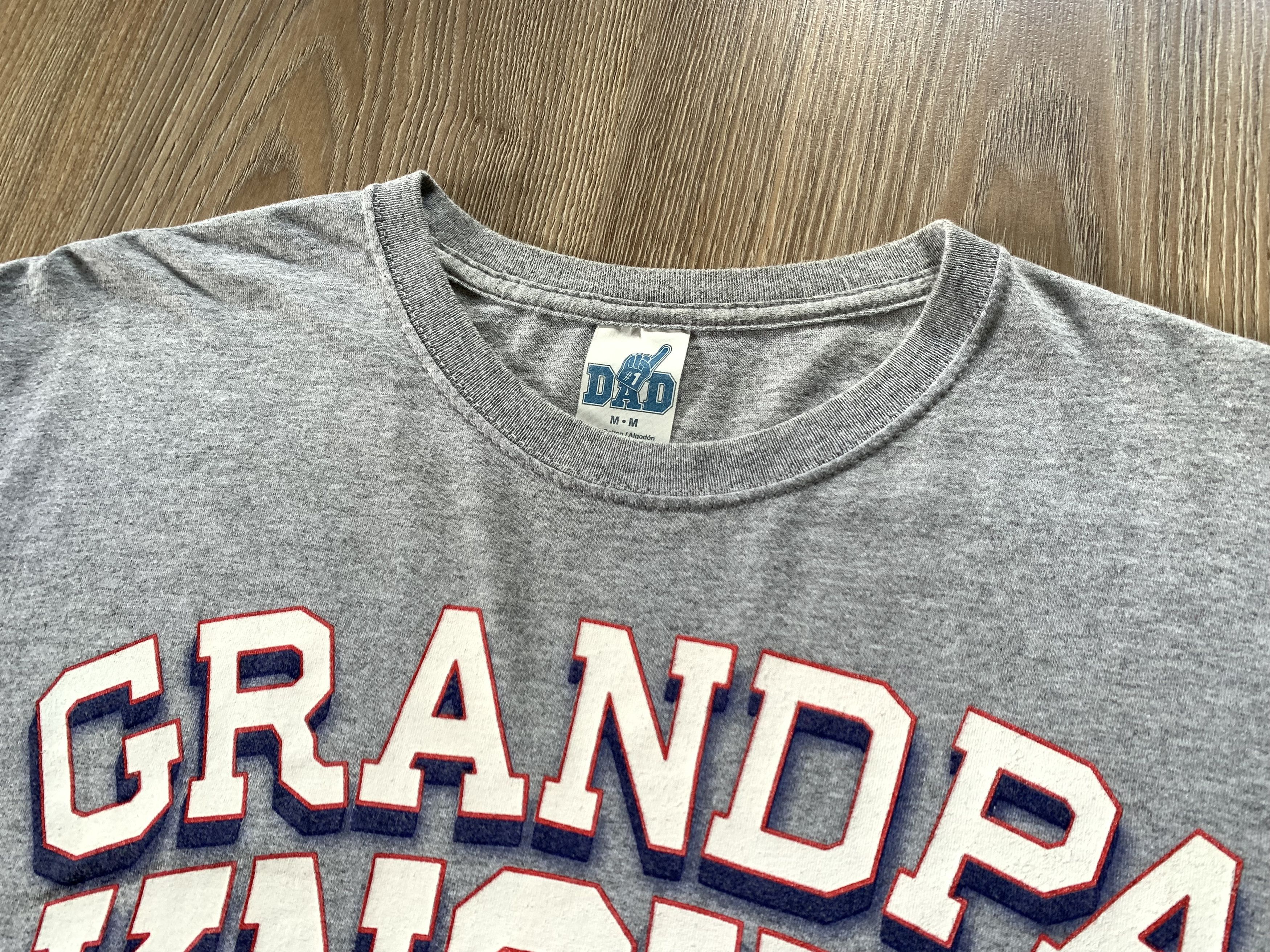 Vintage Vintage Grandpa Knows Everything T Shirt Size US M / EU 48-50 / 2 - 4 Thumbnail