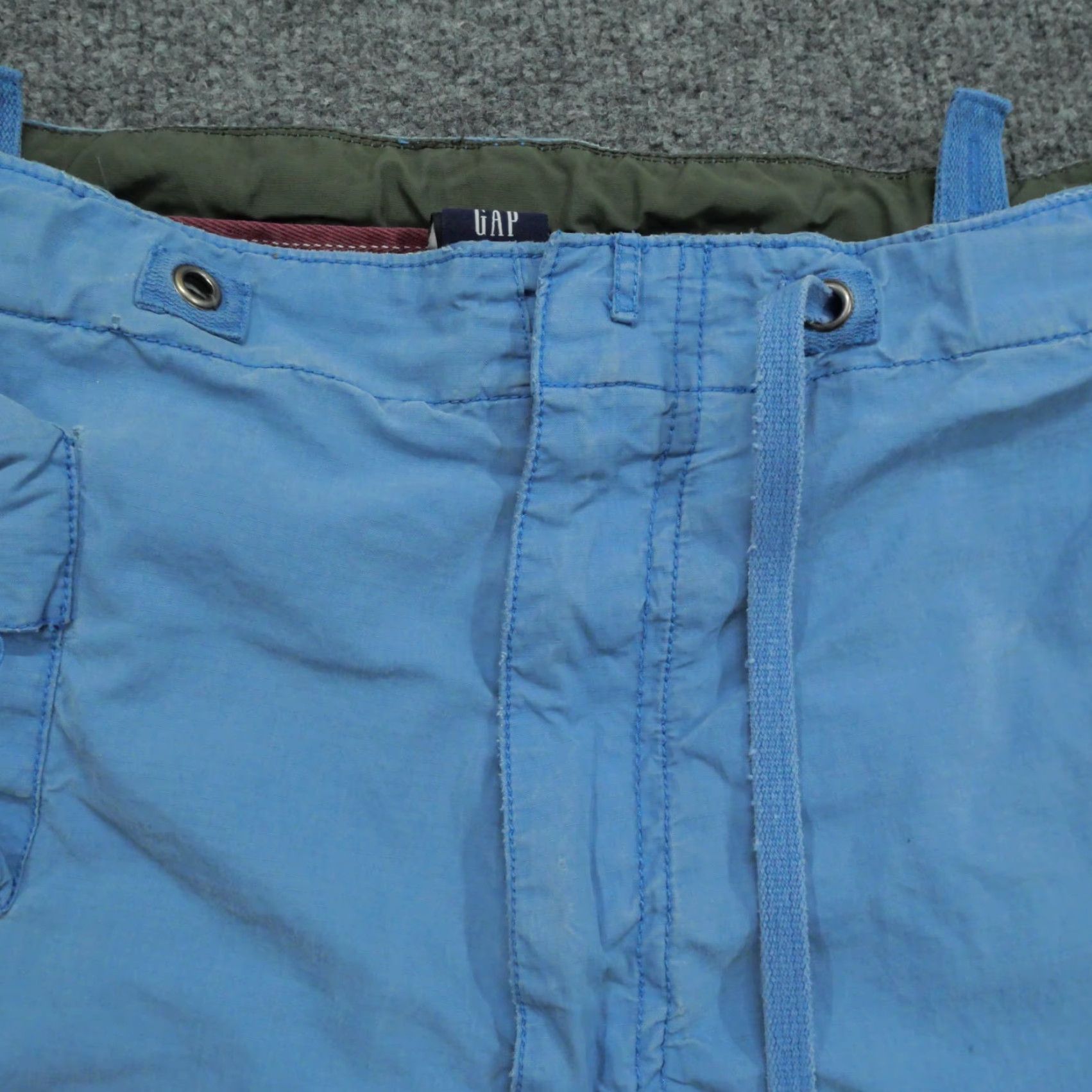 Gap VINTAGE Gap Shorts Mens Large 38 Blue Cargo Pockets Baggy Military Cinch Y2K Size US 38 / EU 54 - 6 Thumbnail