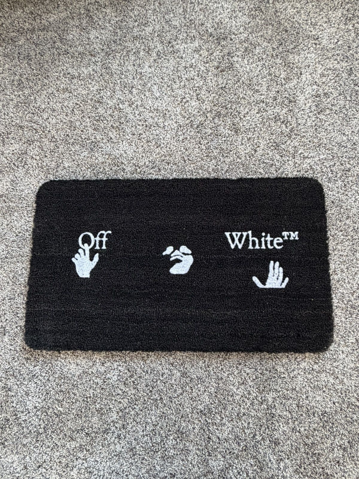 Off-White Off-White Doormat swimming man logo black rare Size ONE SIZE - 2 Thumbnail