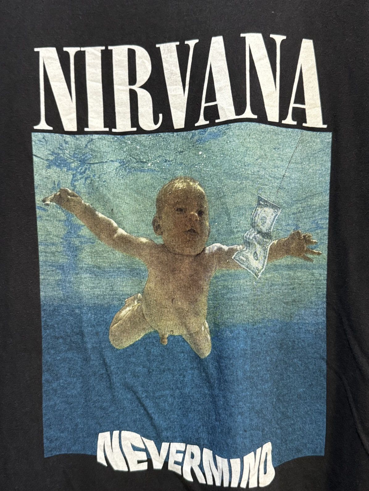 Band Tees Vintage Nirvana Nevermind Broadway Faded Tee Size US XL / EU 56 / 4 - 2 Thumbnail
