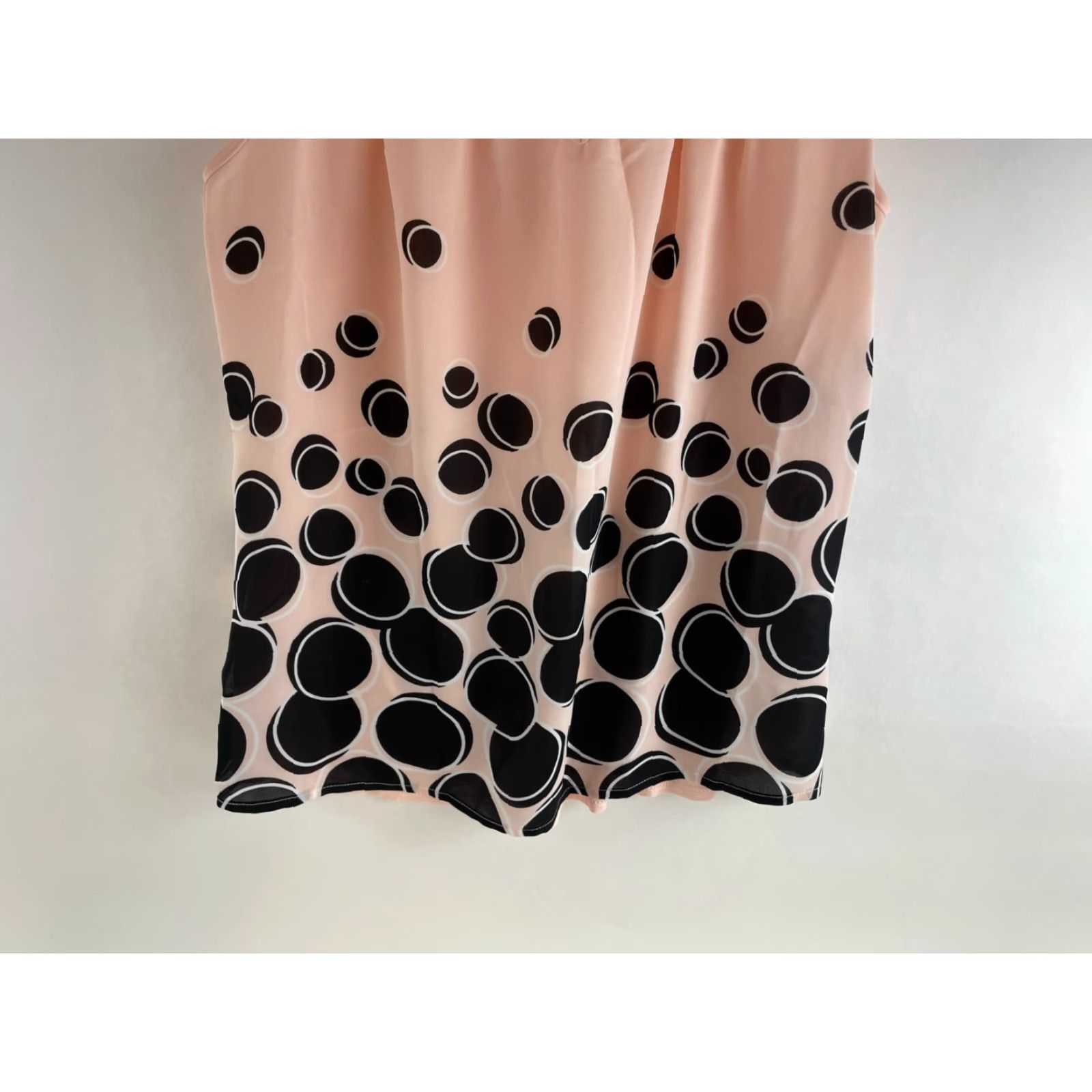 Vintage ELLE Tank Top Women's XS Pink Black Polka Dot Sleeveless Keyhole NWT Tank Women XS Pink Black Polka Dot NWT Size XS / US 0-2 / IT 36-38 - 4 Thumbnail