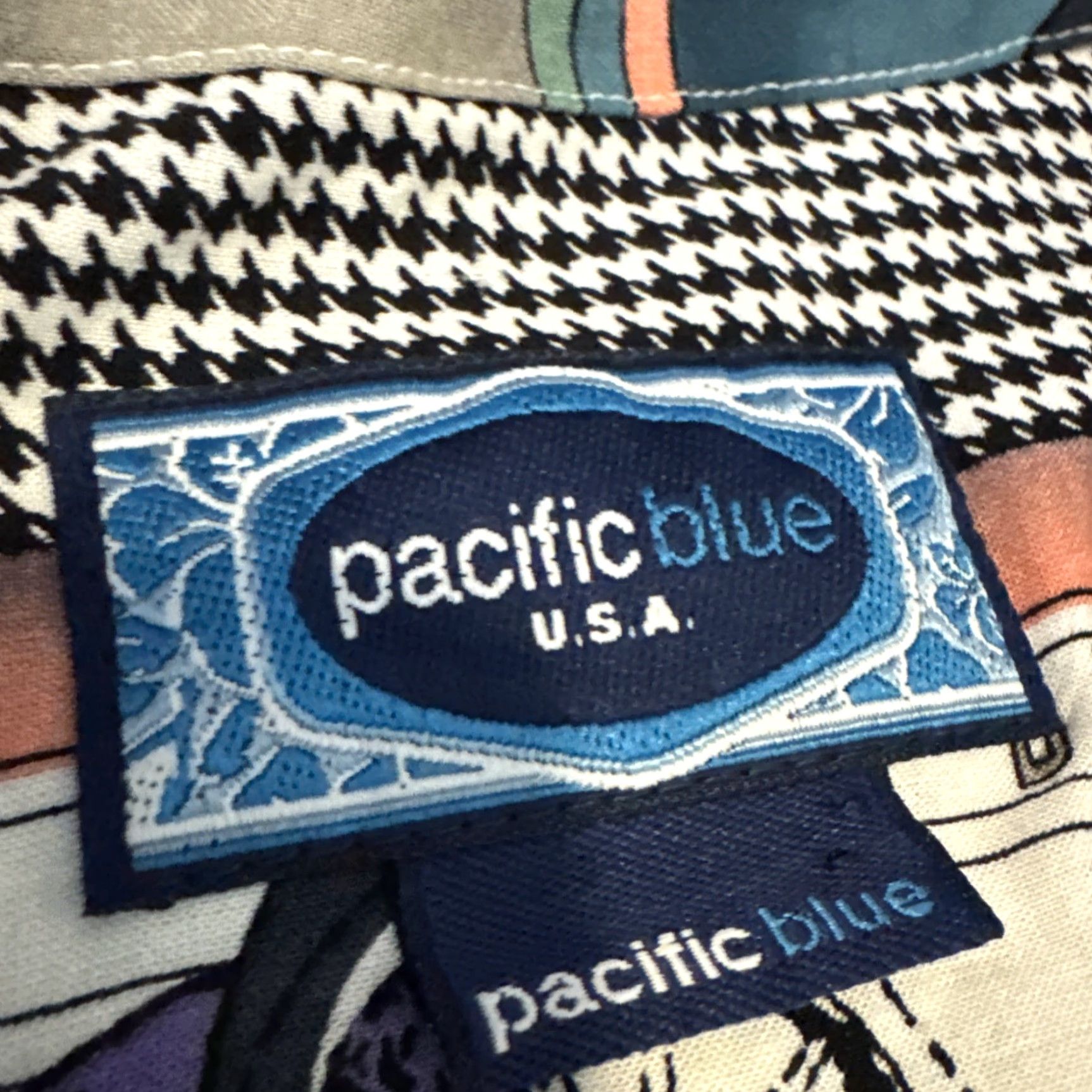 Vintage VINTAGE Pacific Blue USA Button-Up Hawaiian Shirt Car Print M Mens Short Sleeve Blue Size US M / EU 48-50 / 2 - 5 Thumbnail