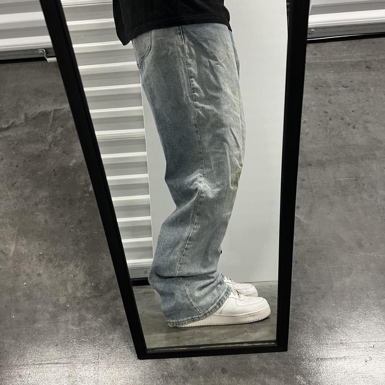 Vintage Vintage Y2K/2000s Super Baggy Loose Light wash Skater Essential WideLeg Denim Jeans! Size US 40 / EU 56 - 2 Thumbnail