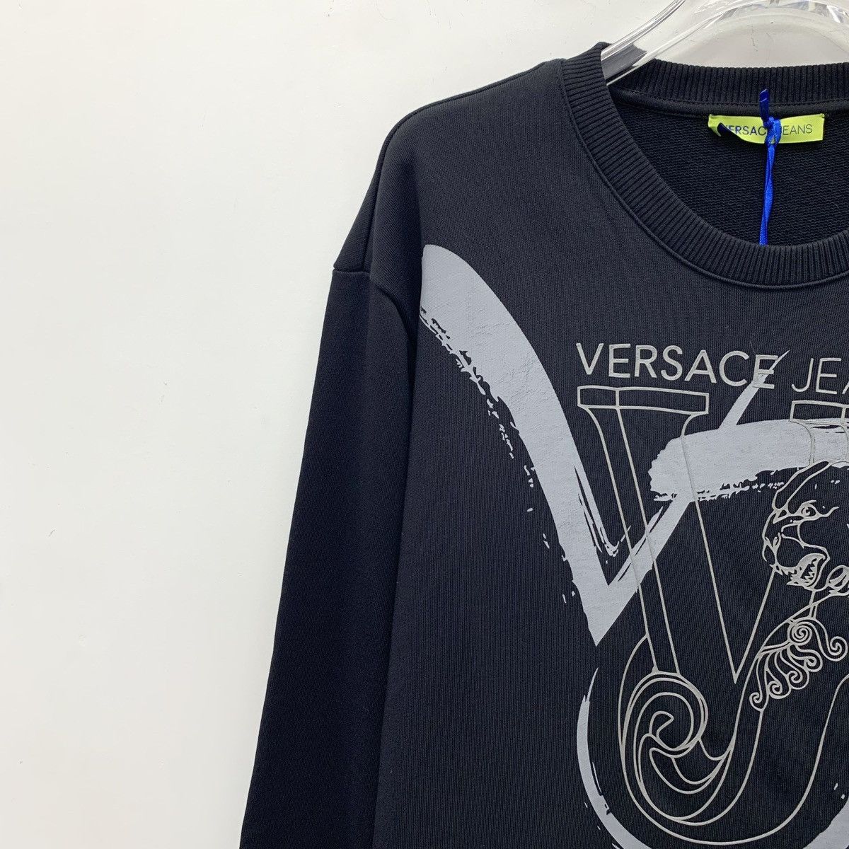 Versace Versace Logo Pattern Printed Long Sleeve Sweatshirt K26WX Size US L / EU 52-54 / 3 - 3 Thumbnail