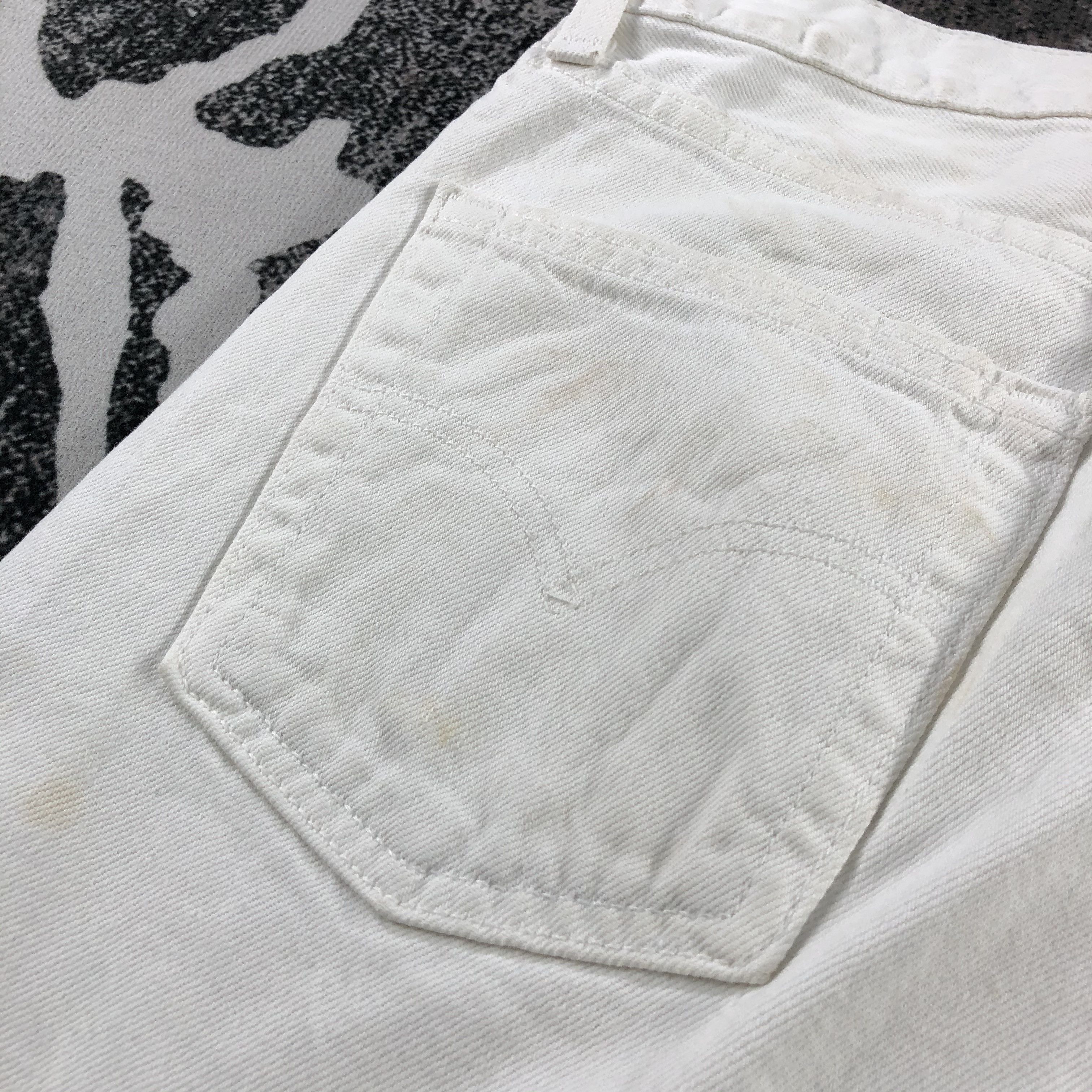 Levi's Vintage Levis 501 Jeans White Denim KJ877 Size US 34 / EU 50 - 8 Thumbnail