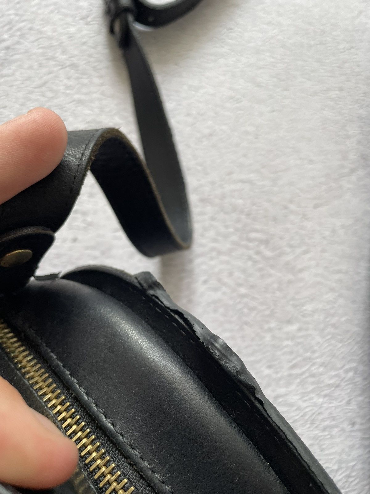 A.P.C. Luxury A.P.C Demi Lune Bag Black Leather Zipper Crossbody Size ONE SIZE - 6 Thumbnail