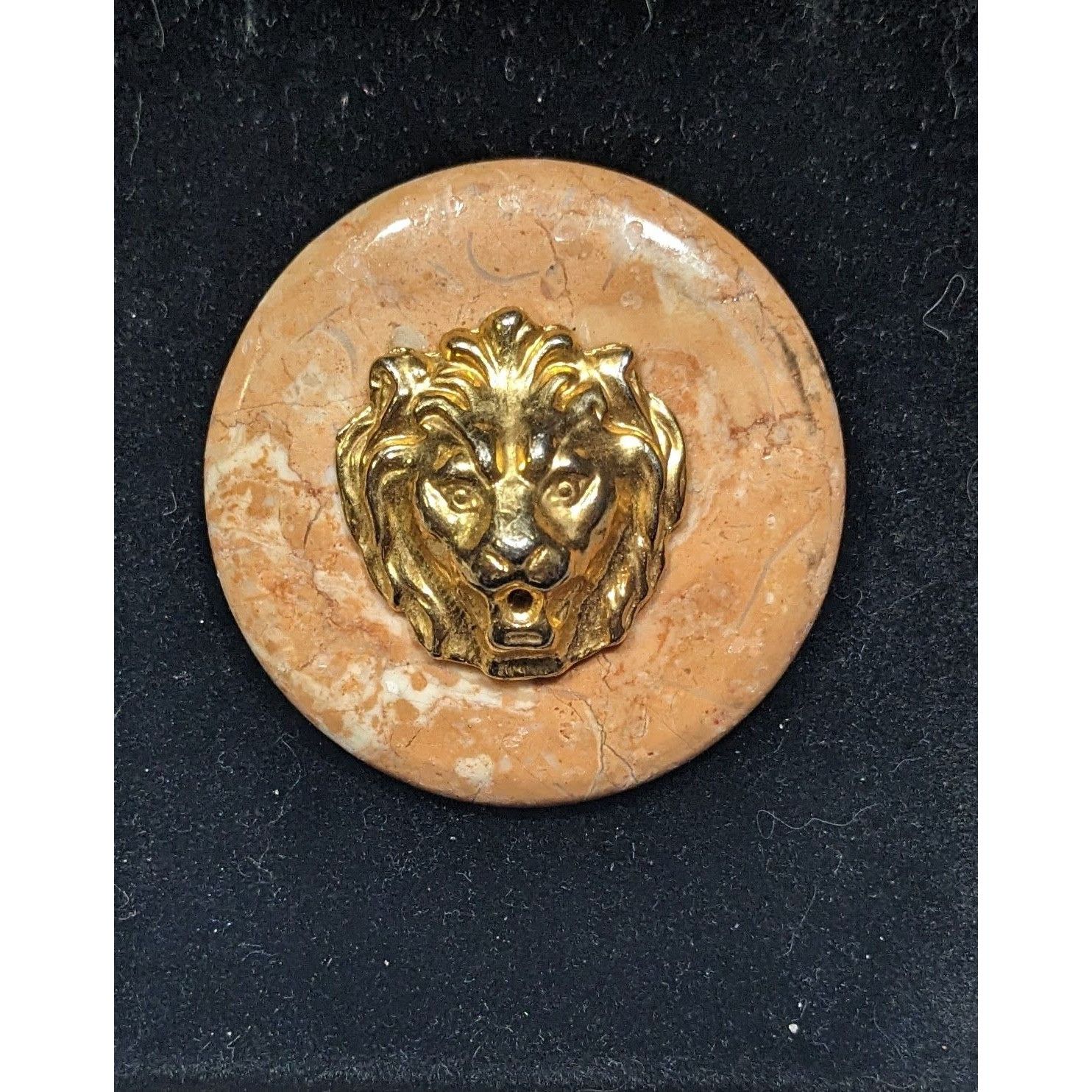 Other Vintage Stone With Gold Tone Lion Head Brooch Size ONE SIZE - 4 Thumbnail