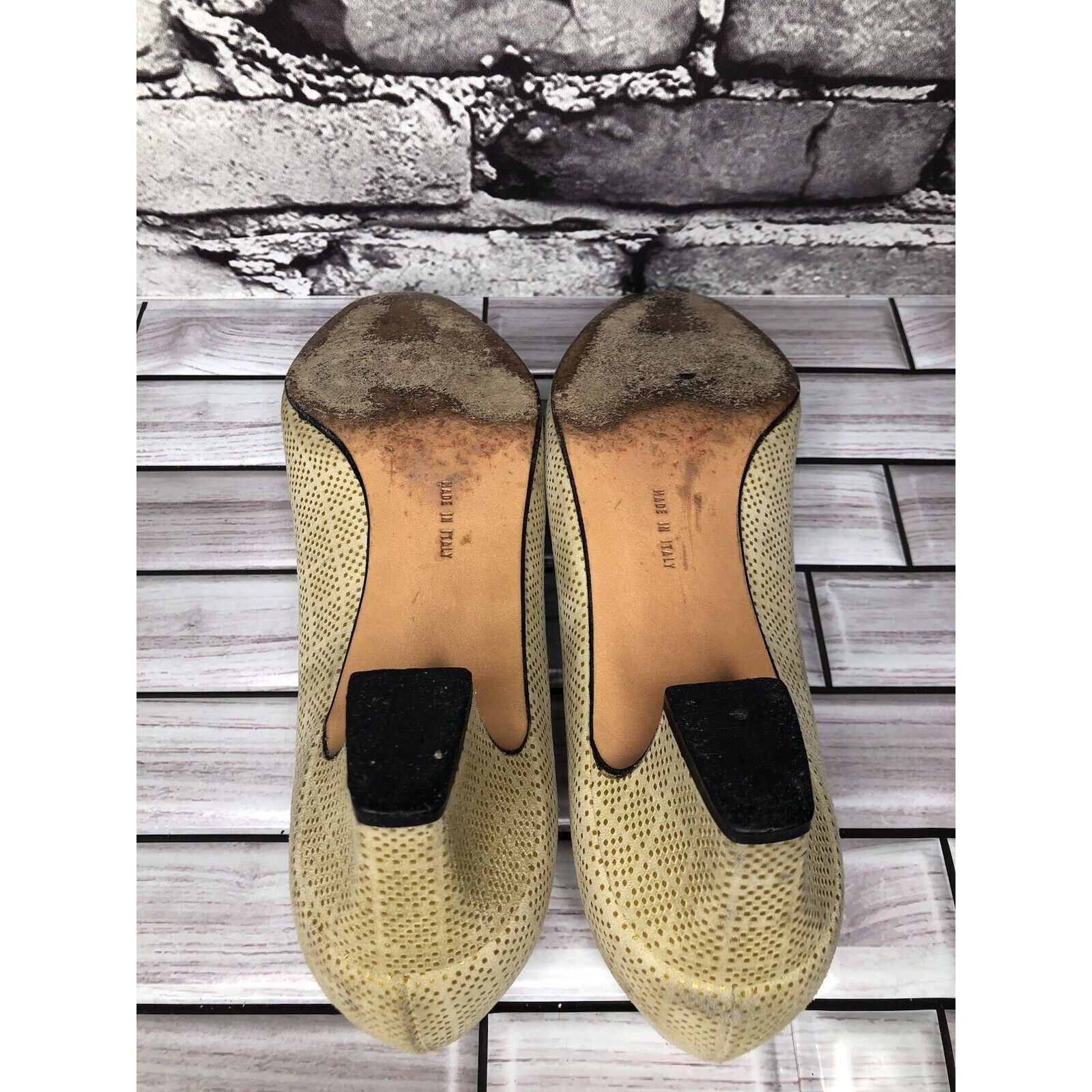 Salvatore Ferragamo Salvatore Ferragamo Beige Leather Geometric Dress Pump Heels Size US 7.5 / IT 37.5 - 16 Thumbnail