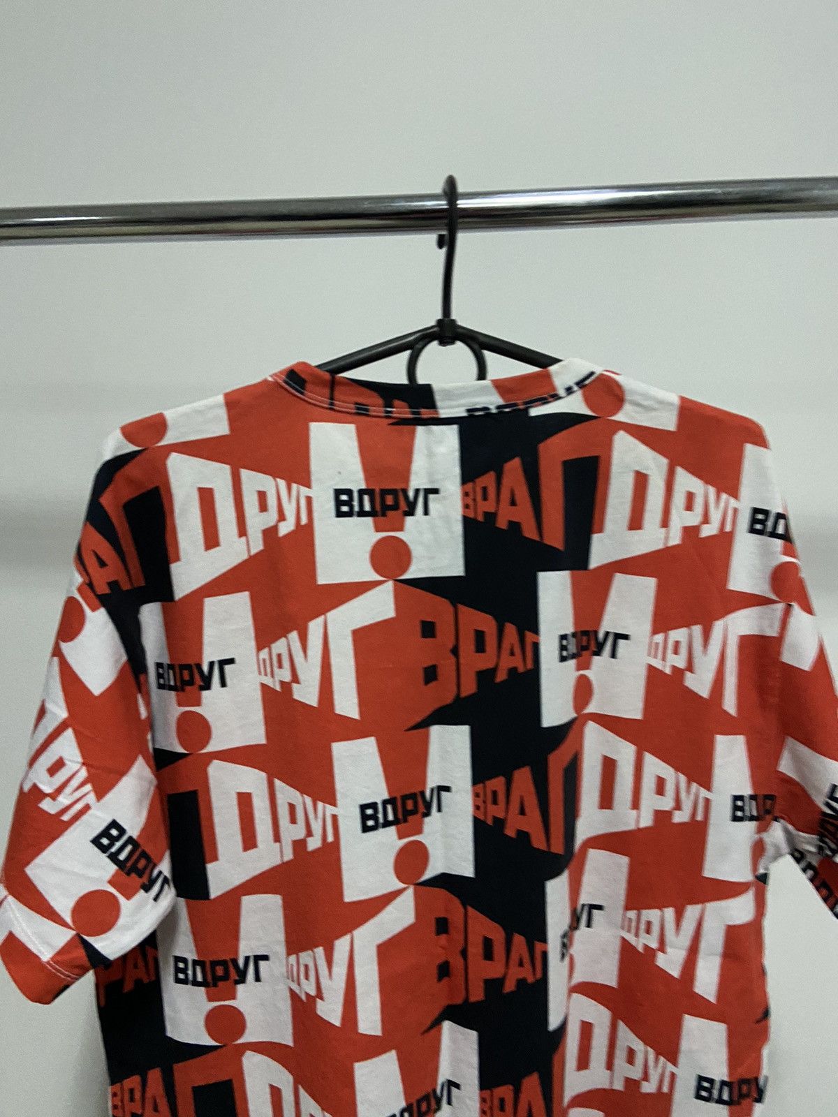 Gosha Rubchinskiy × Vintage Gosha Rubchinskiy Друг Враг Friend Enemy overprint t shirt Size US M / EU 48-50 / 2 - 4 Thumbnail