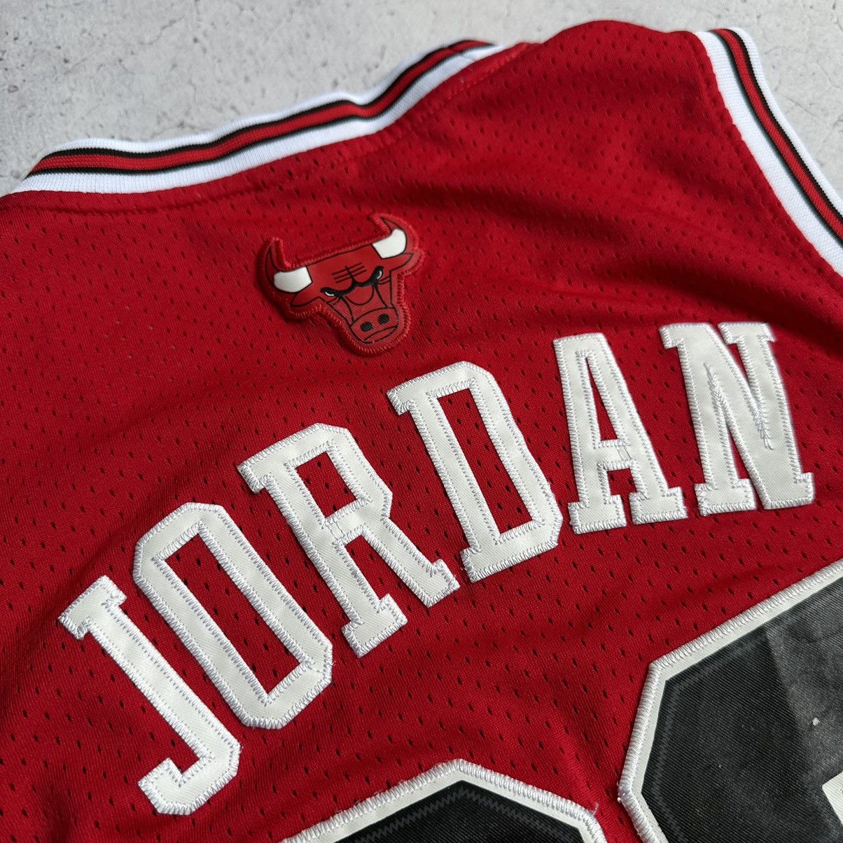 NBA × Nike Vintage Nike Chicago Bulls Jordan #23 NBA Jersey Size US M / EU 48-50 / 2 - 7 Thumbnail