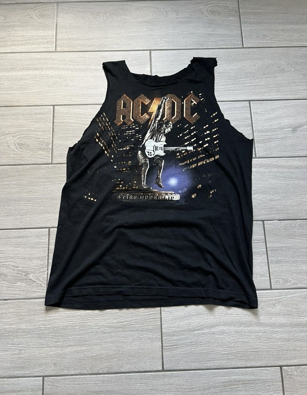 Band Tees Vintage 2001 AC/DC Stiff Upper Lip Faded Black Tank Top Tee Size US L / EU 52-54 / 3 - 6 Thumbnail
