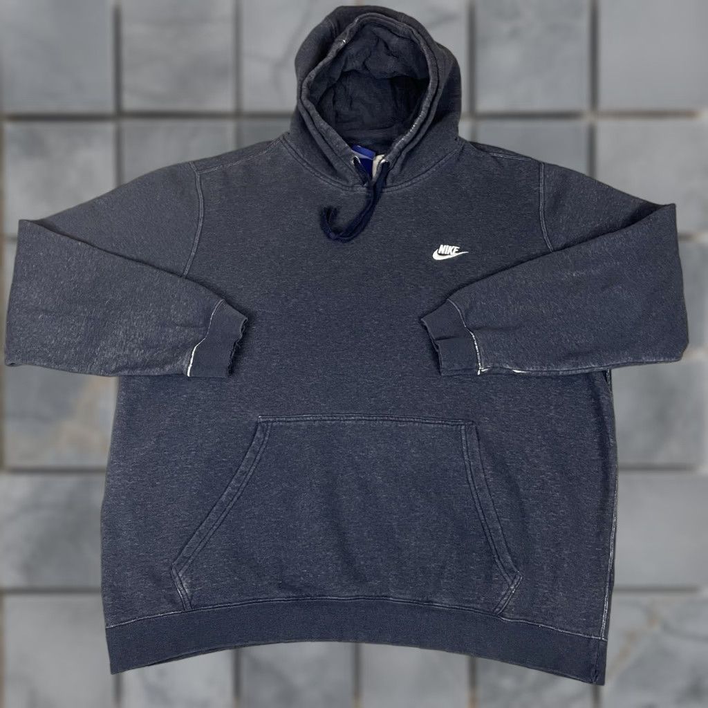 Nike VINTAGE Nike Sweatshirt Mens XXL Blue Hoodie Embroidered Distressed Fade Swoosh Size US XXL / EU 58 / 5 - 1 Thumbnail