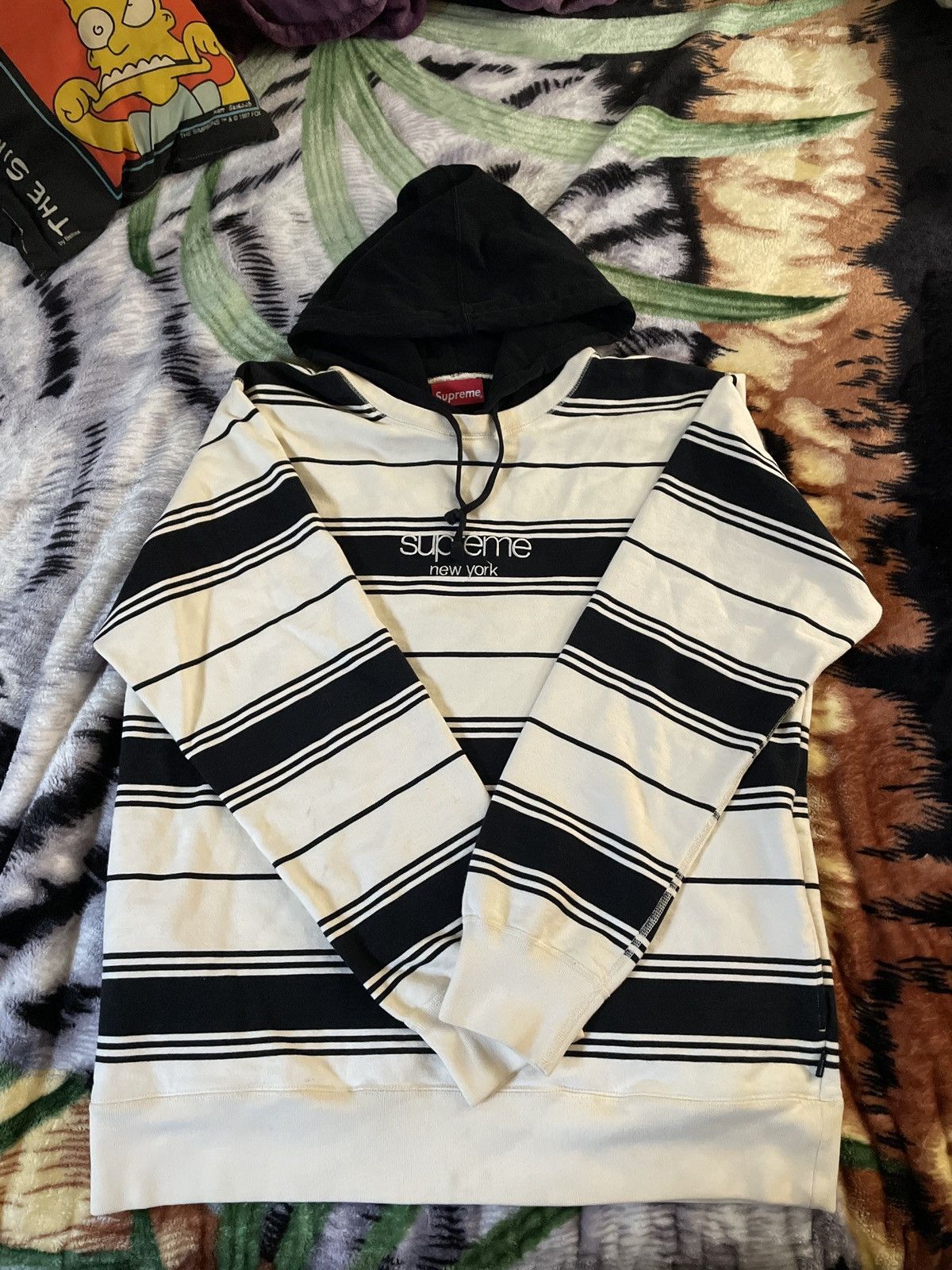 Supreme Supreme Striped Hooded Crewneck Black FW16 Size US XL / EU 56 / 4 - 1 Thumbnail