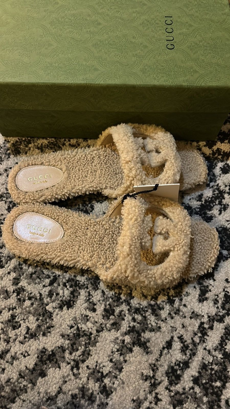 Gucci Gucci Interlocking G Fur Sandal Size US 9.5 / IT 39.5 - 3 Thumbnail