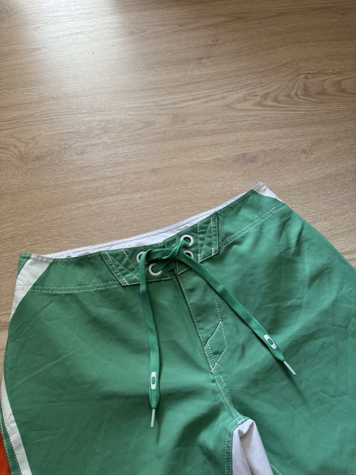 Vintage Vintage Oakley Swim y2k Shorts Size US 30 / EU 46 - 2 Thumbnail
