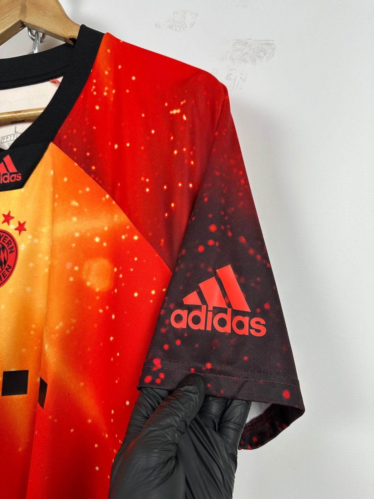 Adidas Adidas Bayern Munich Alaba #27 Special Kit Limited Edition Size US L / EU 52-54 / 3 - 12 Thumbnail