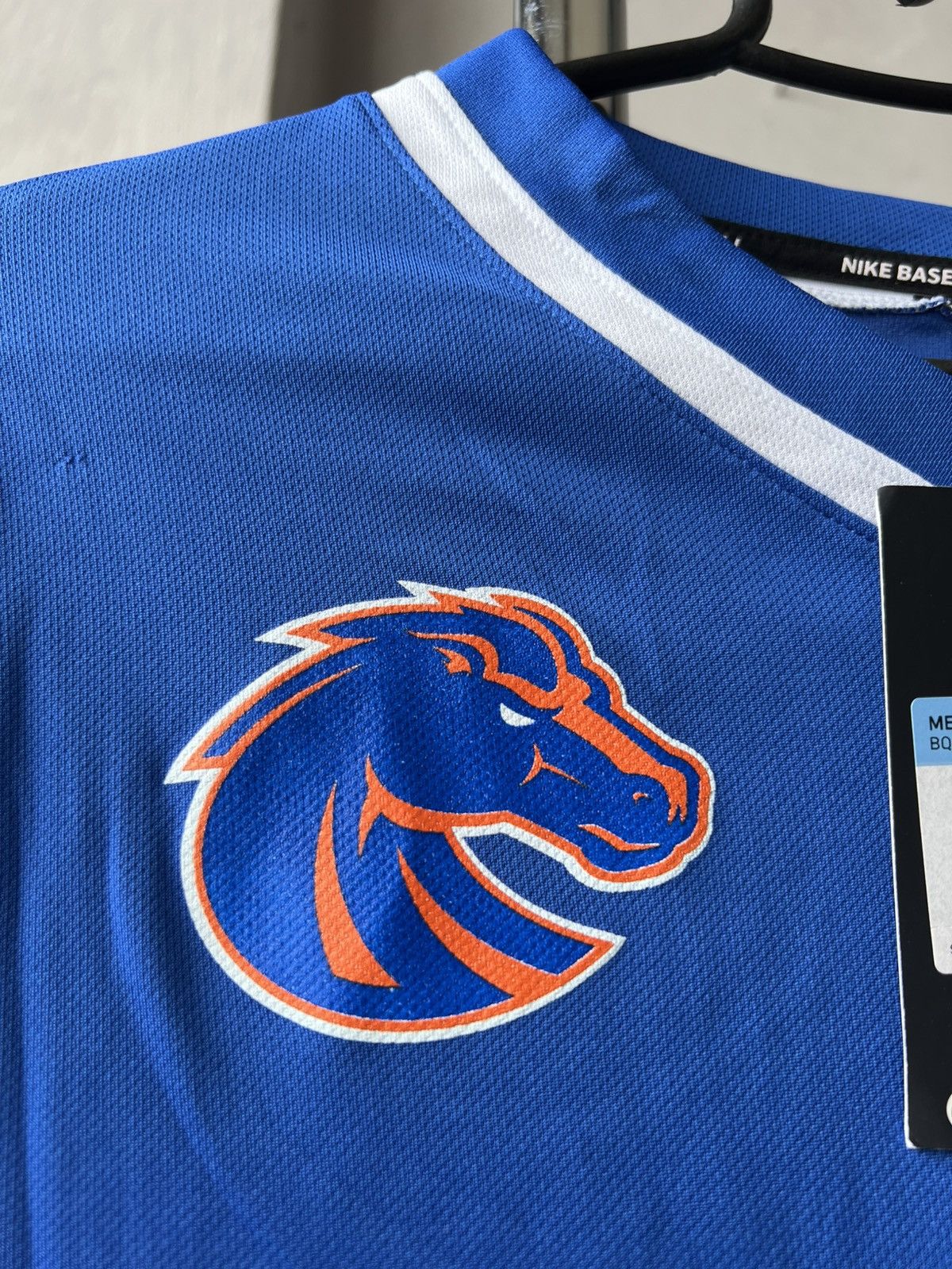 Nike NIKE BOISE STATE BRONCOS BASEBALL JERSEY SHIRT MEN’S NWT NEW Size US M / EU 48-50 / 2 - 5 Thumbnail