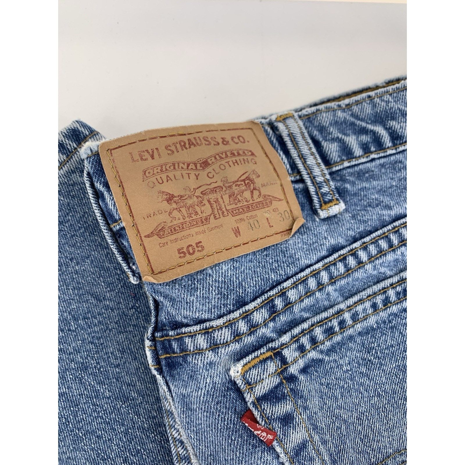 Levi's VTG Levi’s 550 Jeans 39x30 Blue Relaxed Fit Tapered *HOLES* Size US 39 - 4 Thumbnail
