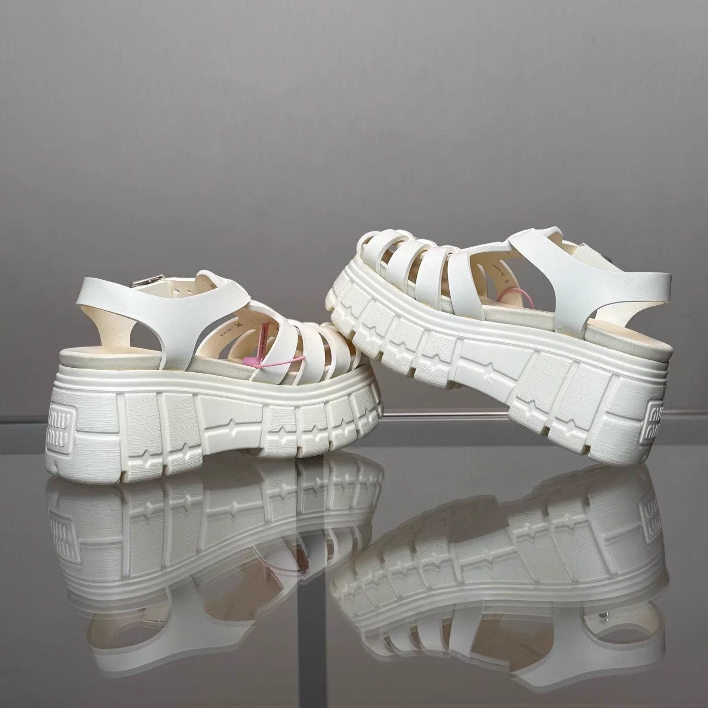 Miu Miu MIU MIU beige thick sole Roman sandals 36 99 DM1641 Size US 5.5 / IT 35.5 - 6 Thumbnail