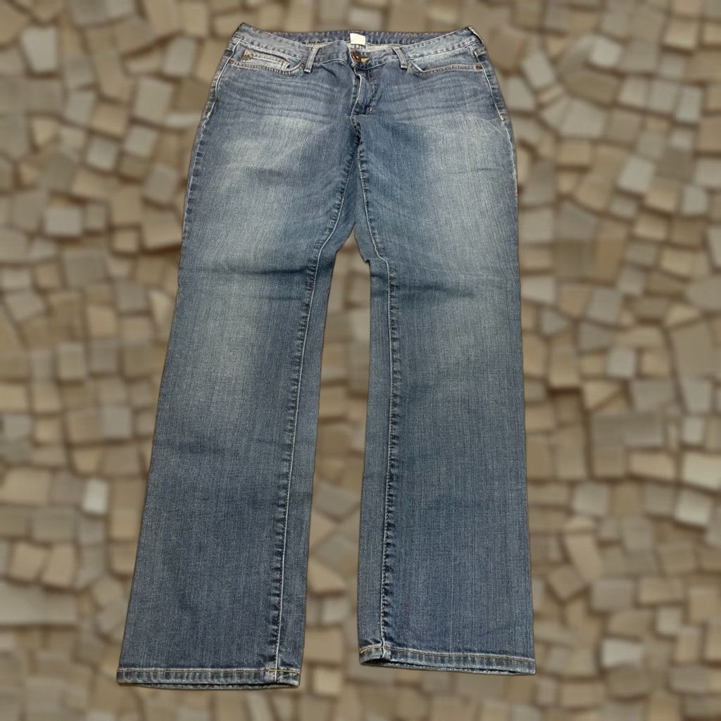 Eddie Bauer Eddie Bauer Jeans Women Size 12 Blue Denim Curvy Semi Straight Jeans 5-Pocket Regular Inseam 30 in Denim Vintage No Mens Womens Girls? Size 34" / US 12 / IT 48 - 1 Thumbnail