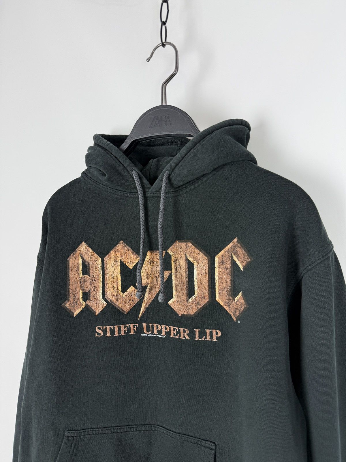 Band Tees 2000 Vintage Distressed AC/DC Stiff Upper Lip Boxy Hoodie Size US M / EU 48-50 / 2 - 2 Thumbnail