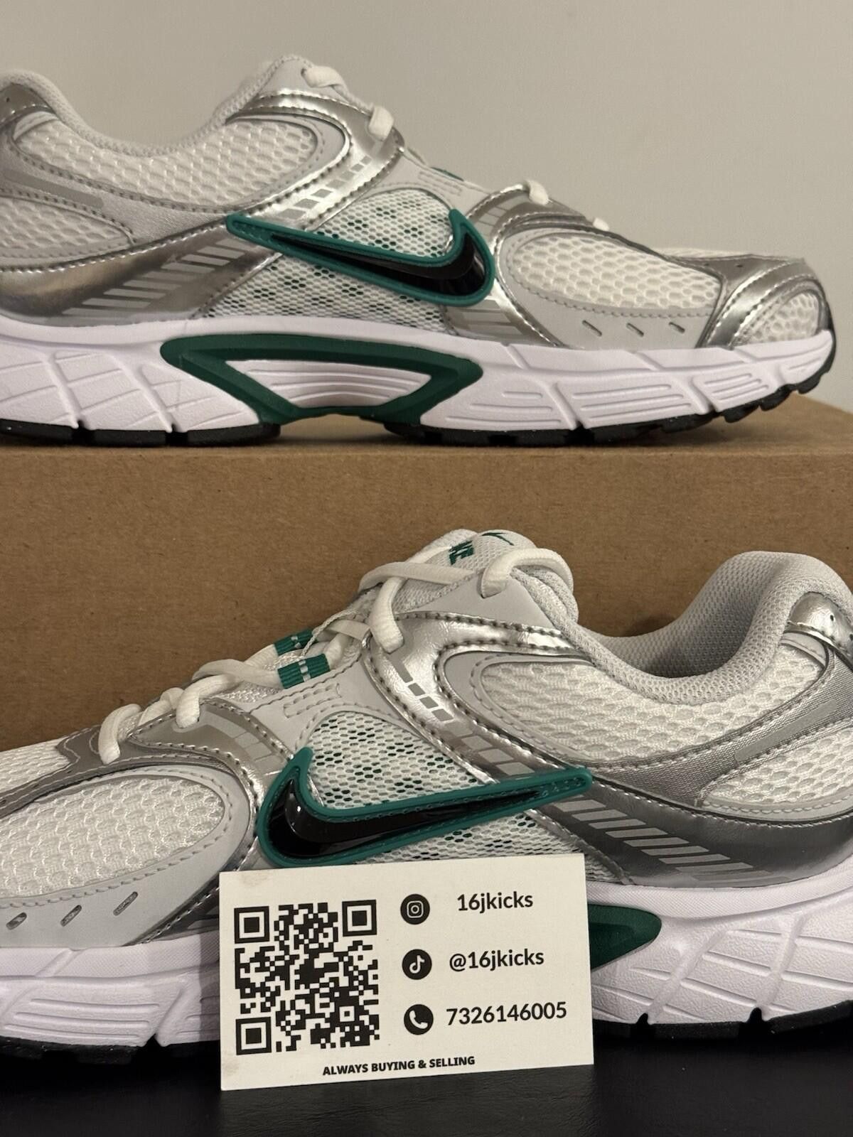 Nike Size 7.5 - Nike V5 RNR White Malachite Size US 7.5 / EU 40-41 - 3 Thumbnail