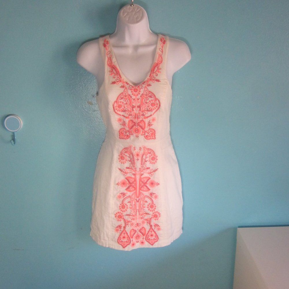 Free People Free People Embroidered Dress XS Size XS / US 0-2 / IT 36-38 - 1 Thumbnail