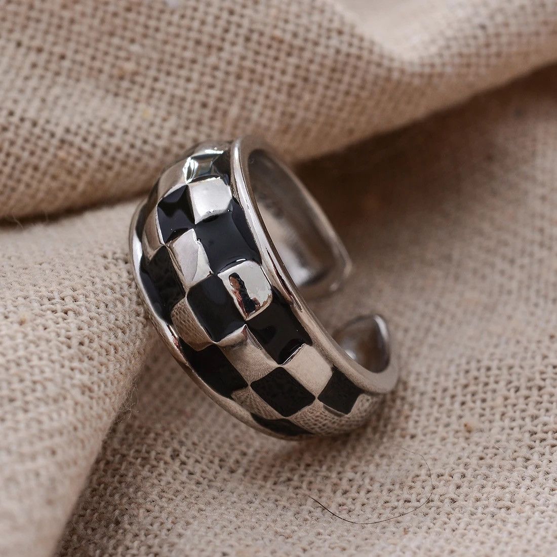 Jewelry Retro Chessboard Design Rings Size ONE SIZE - 1 Thumbnail
